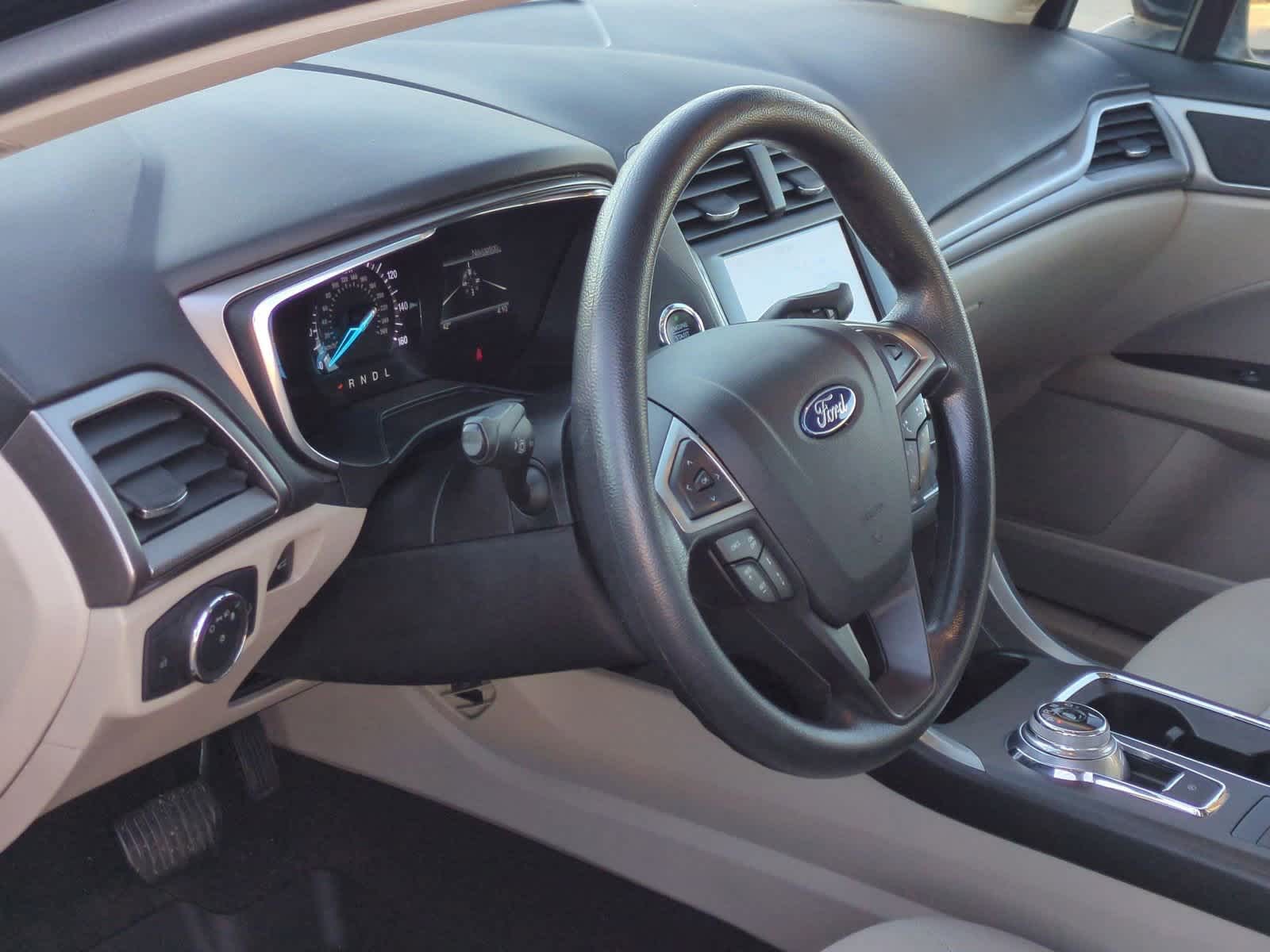 Thumbnail: 2020 Ford Fusion - 10