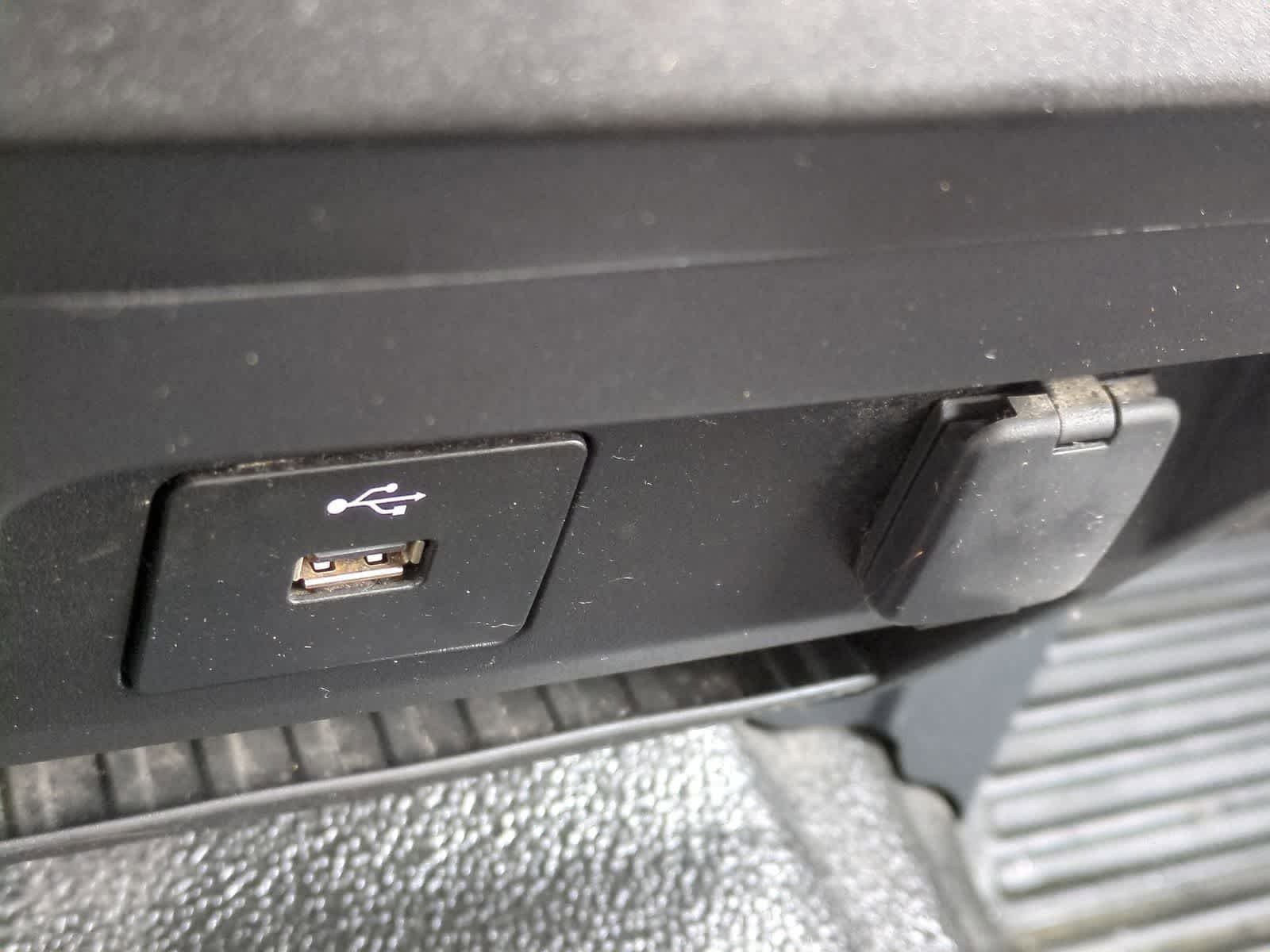 Thumbnail: 2022 Ford Econoline - 30