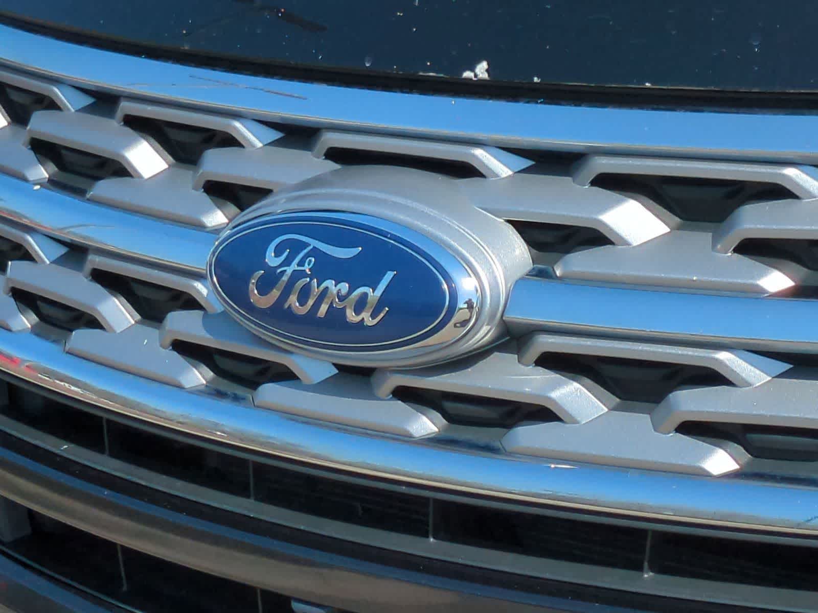 Thumbnail: 2018 Ford Explorer - 12