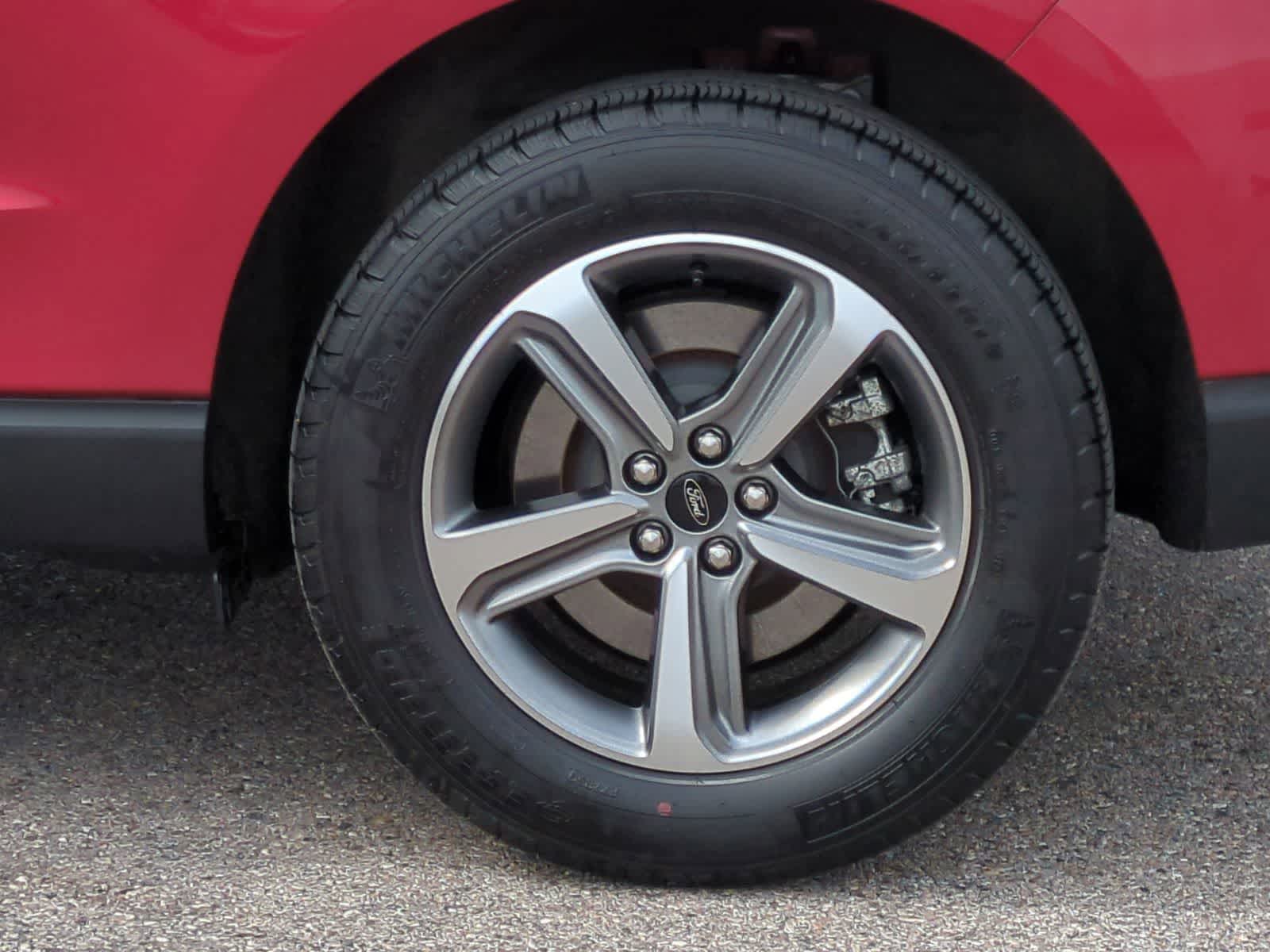 Thumbnail: 2023 Ford Edge - 14