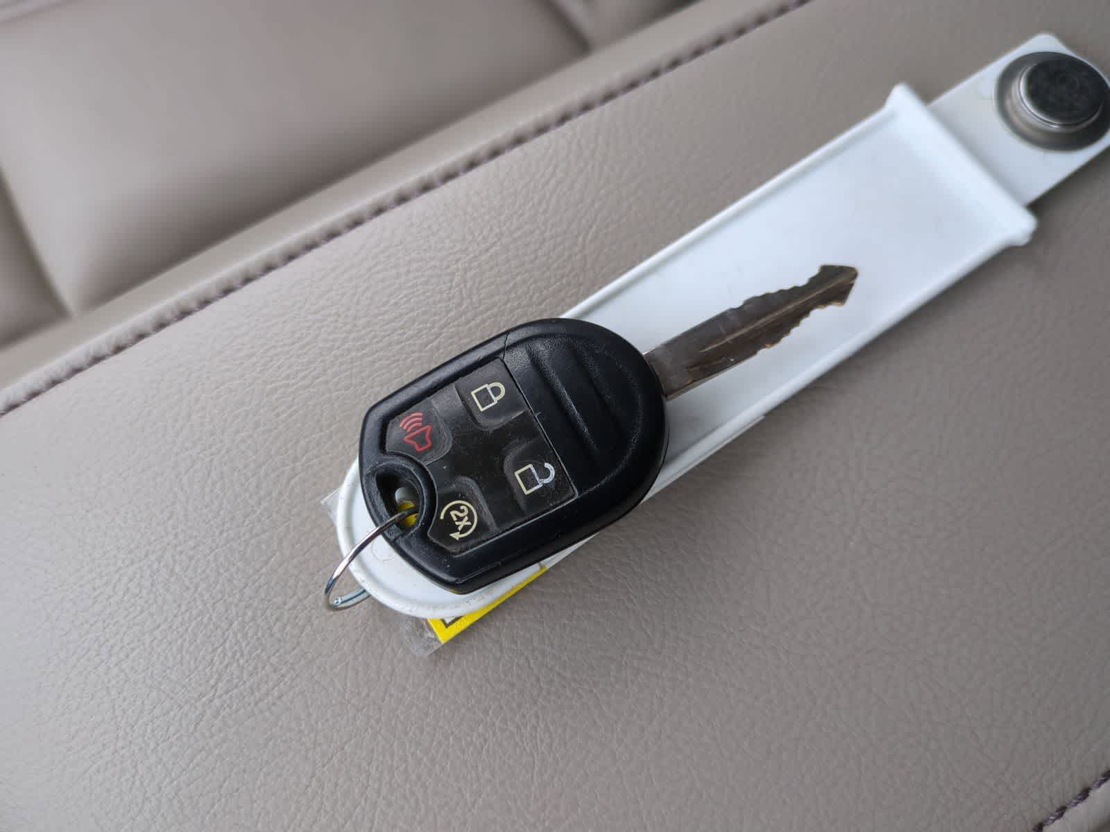 Thumbnail: 2011 Ford Edge - 34