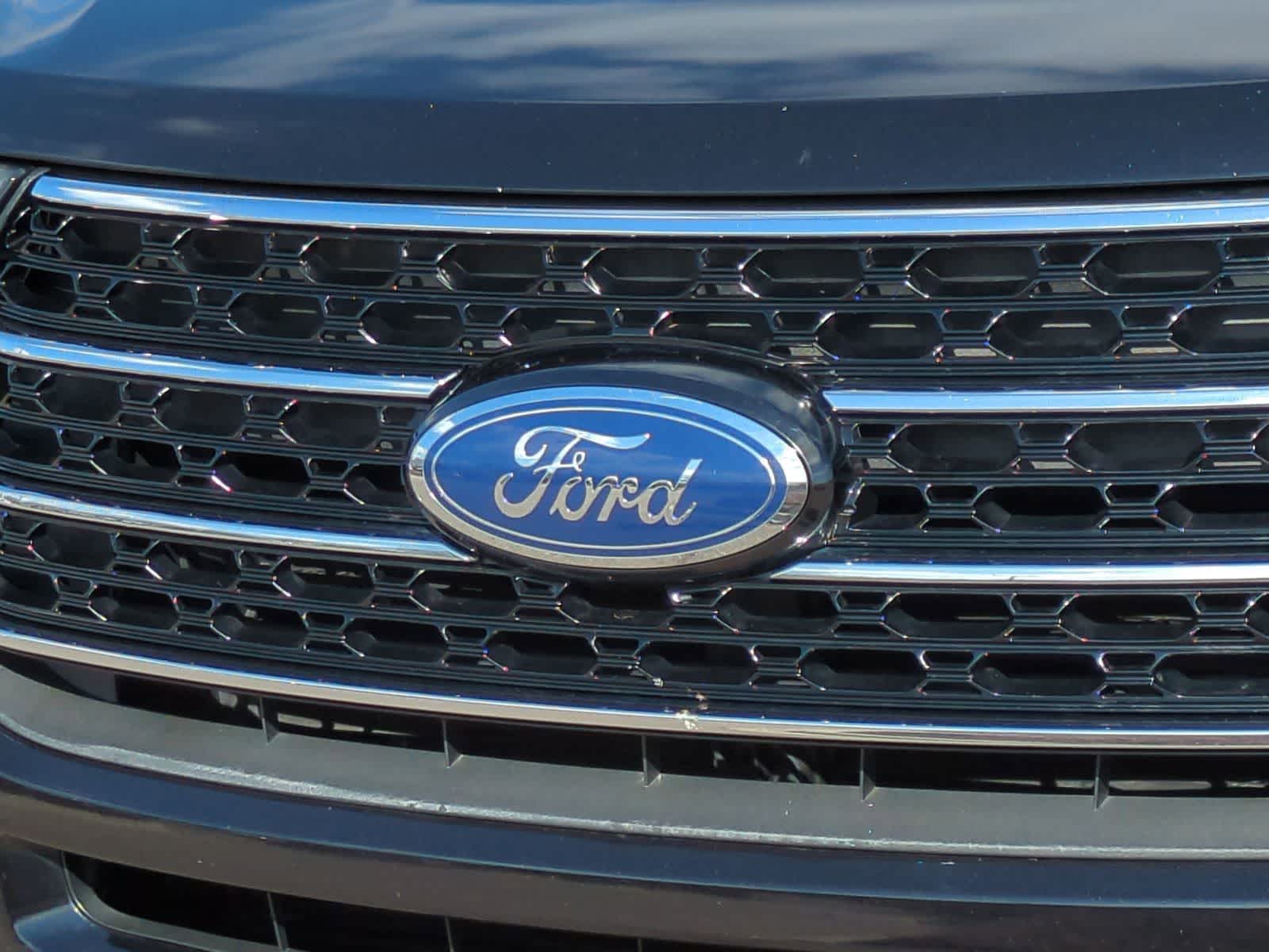 Thumbnail: 2020 Ford Explorer - 12