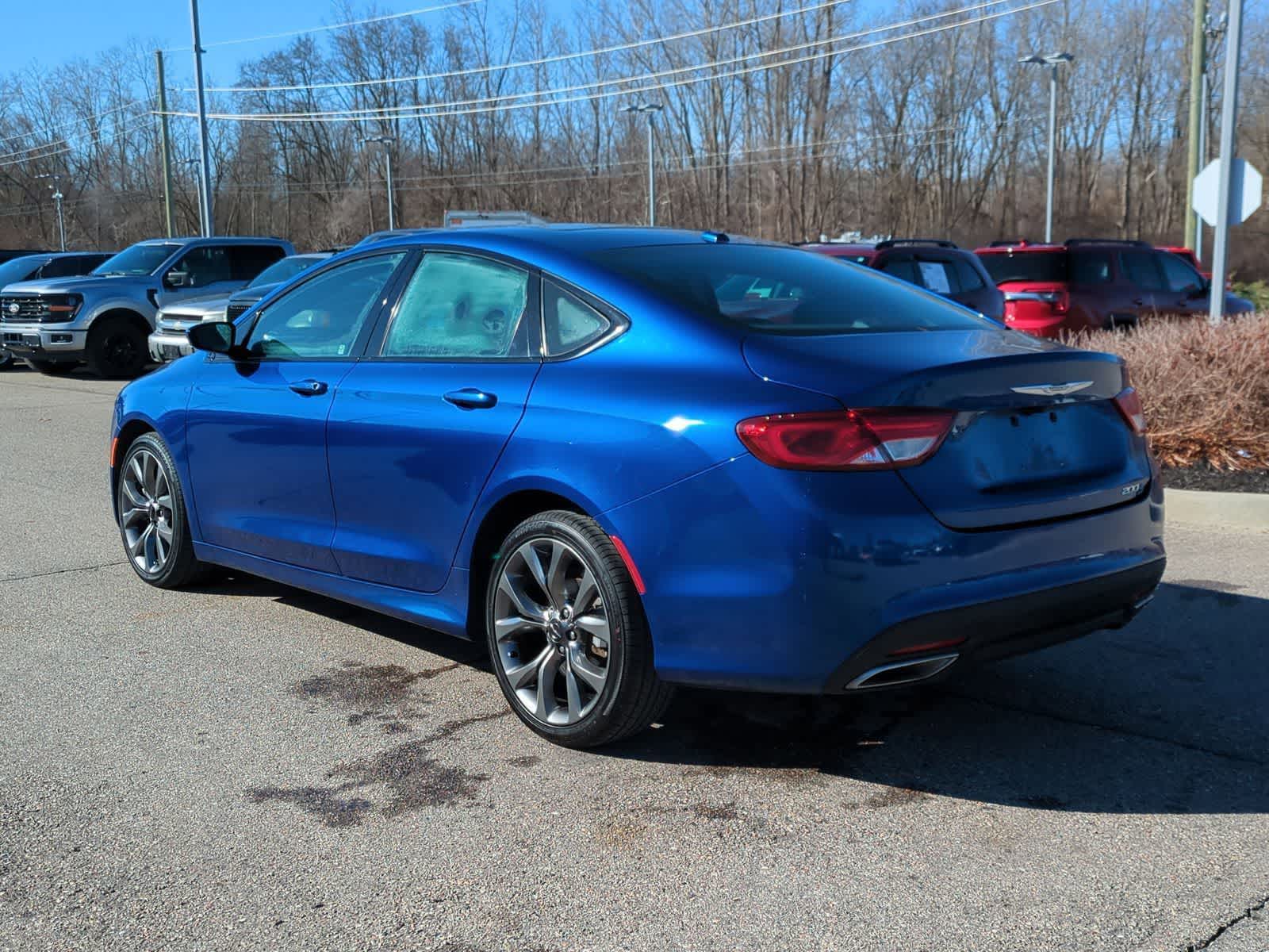 Thumbnail: 2016 Chrysler 200 - 6