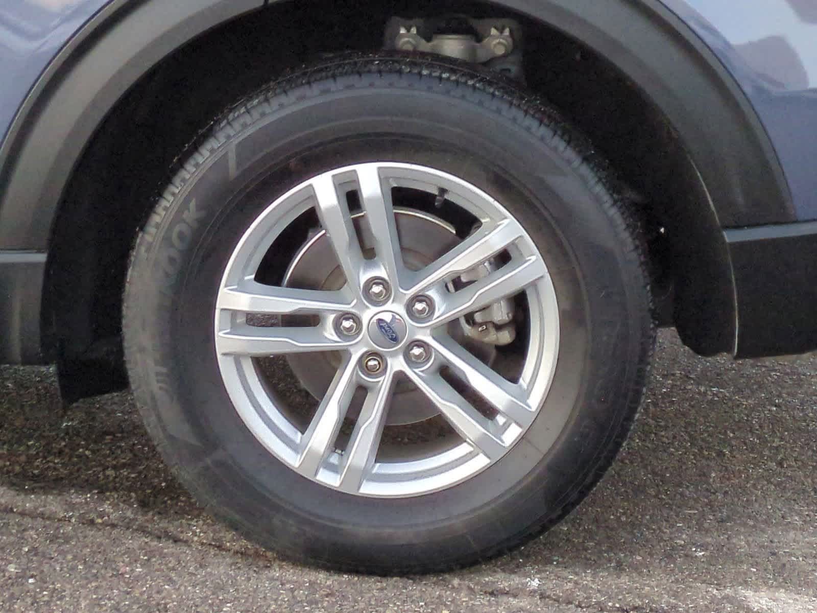 Thumbnail: 2021 Ford Explorer - 14