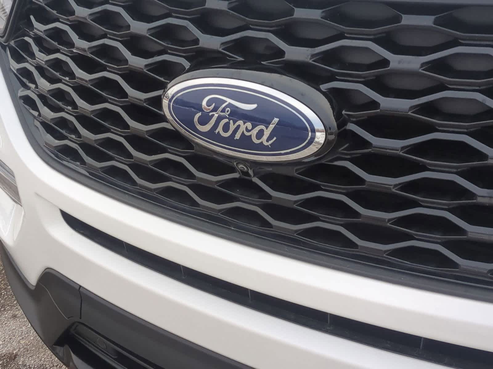 Thumbnail: 2022 Ford Explorer - 12