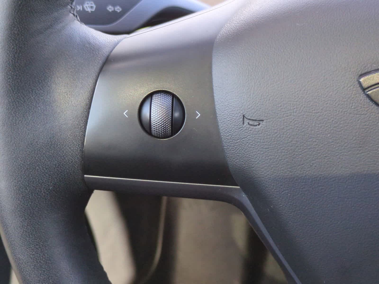 Thumbnail: 2022 Tesla Model 3 - 25
