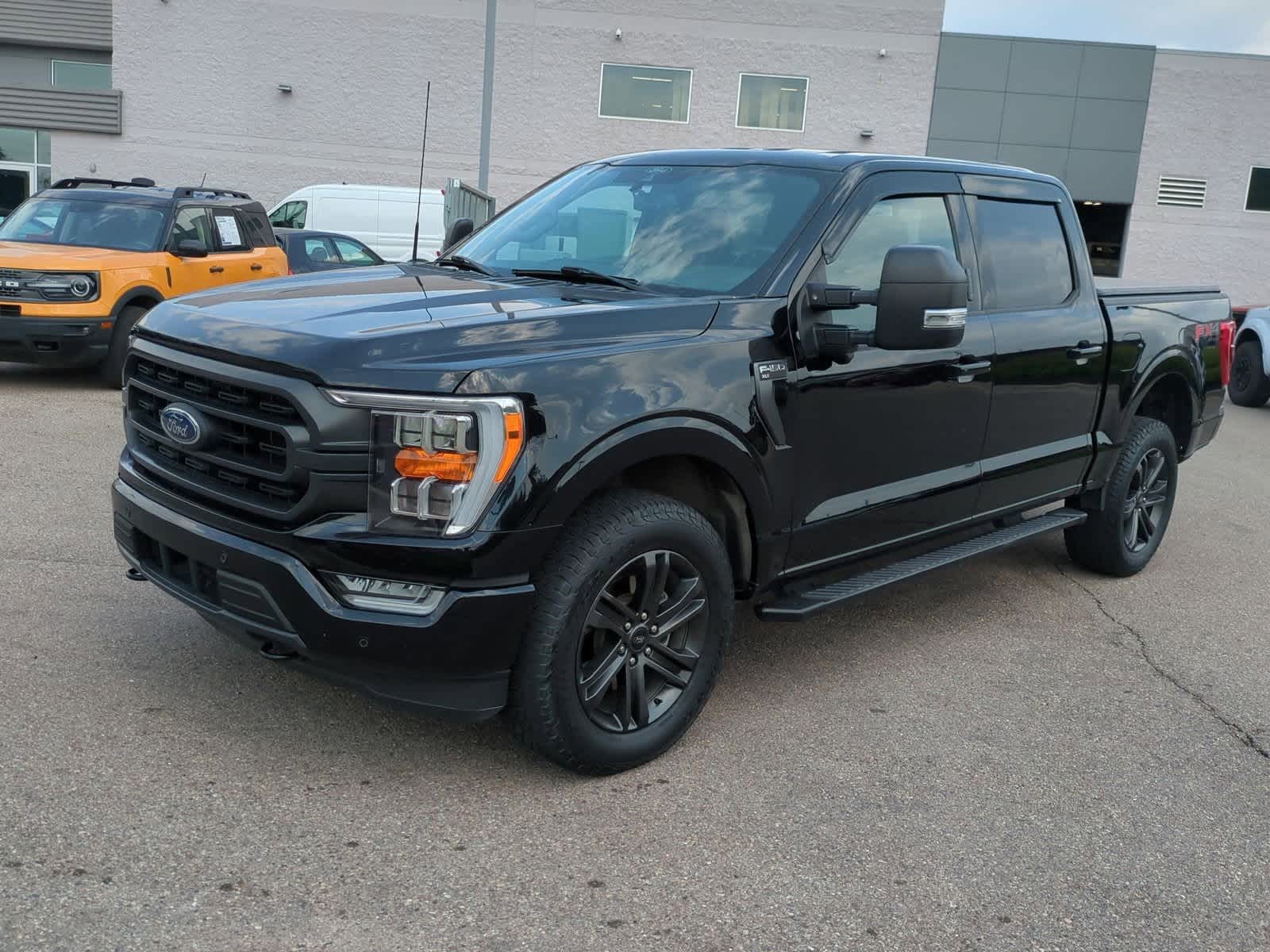 2022 Ford F-150 XLT 4