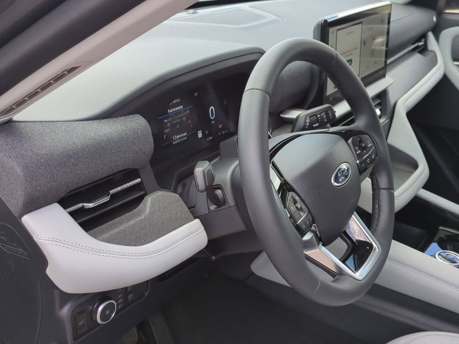 Thumbnail: 2026 Ford Explorer - 10