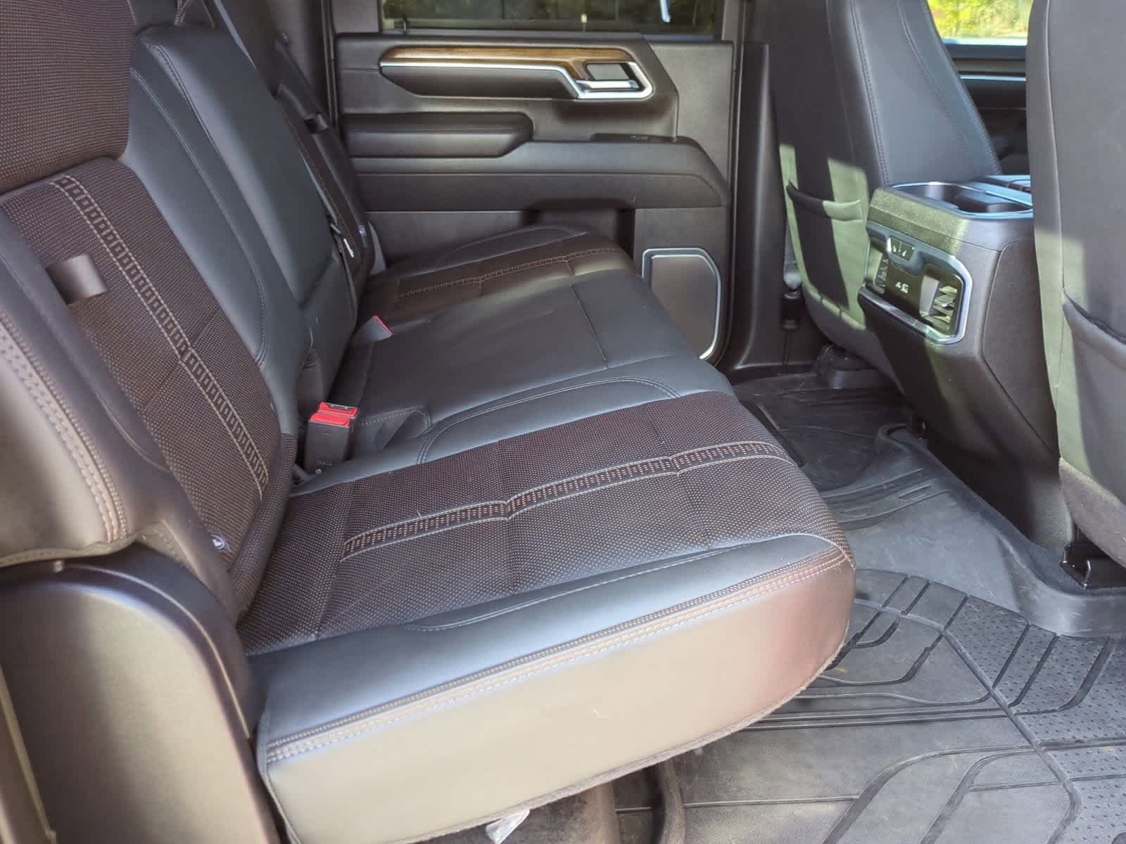 Thumbnail: 2025 Chevrolet Silverado 3500 - 21