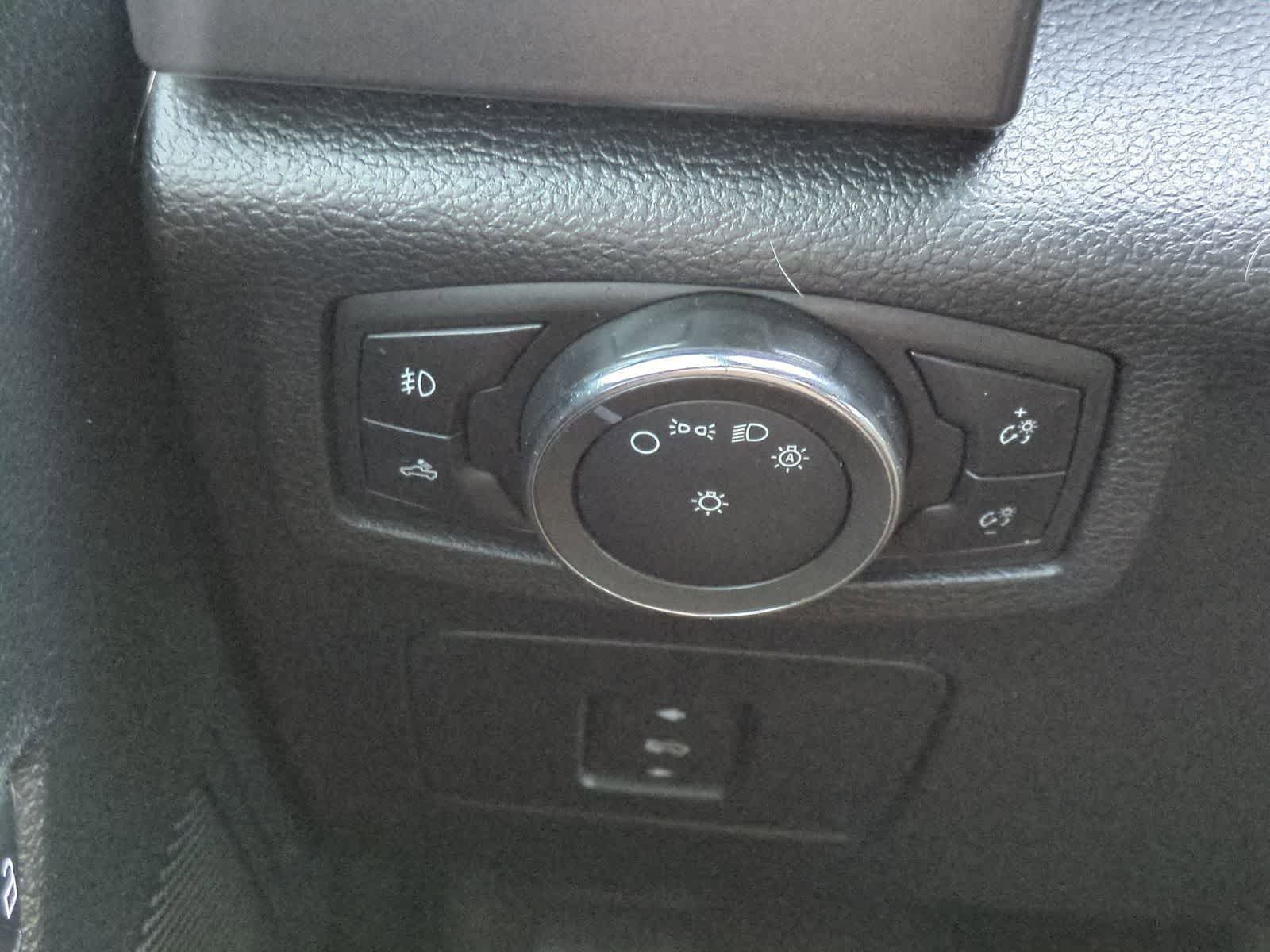 Thumbnail: 2015 Ford F-150 - 26