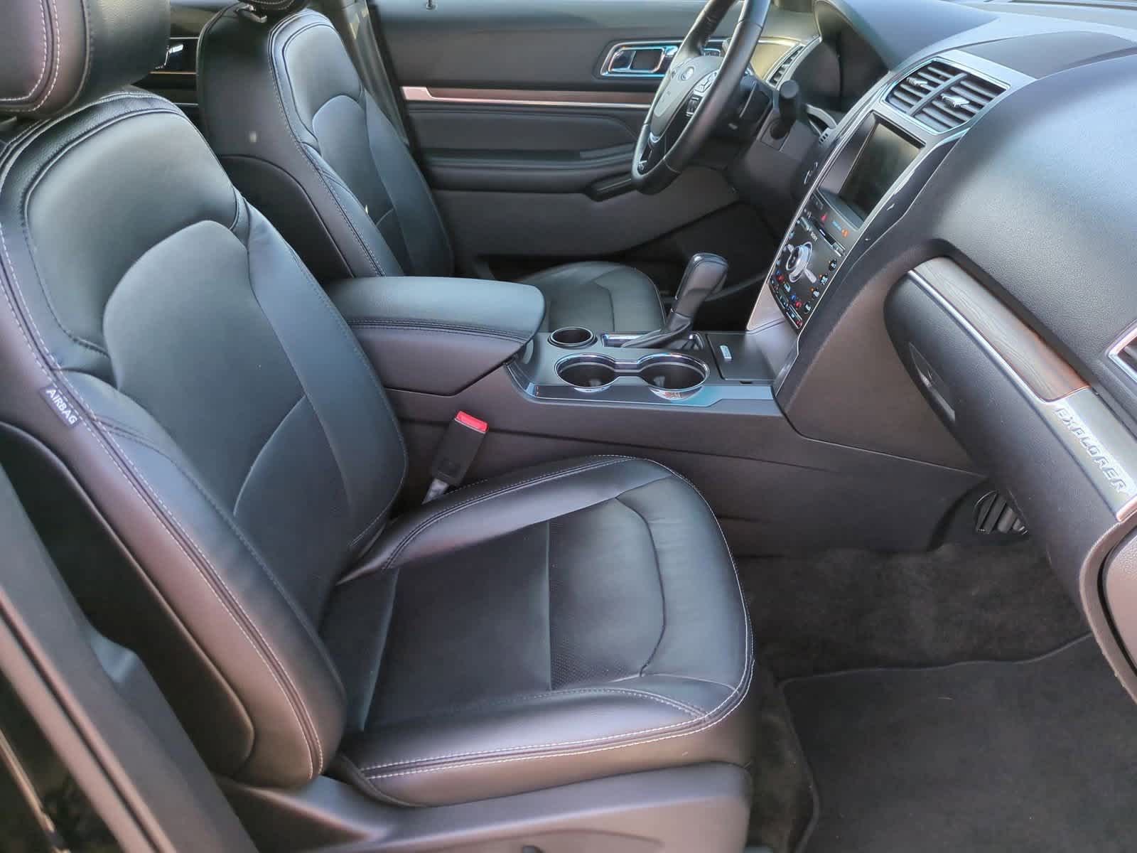 Thumbnail: 2016 Ford Explorer - 21