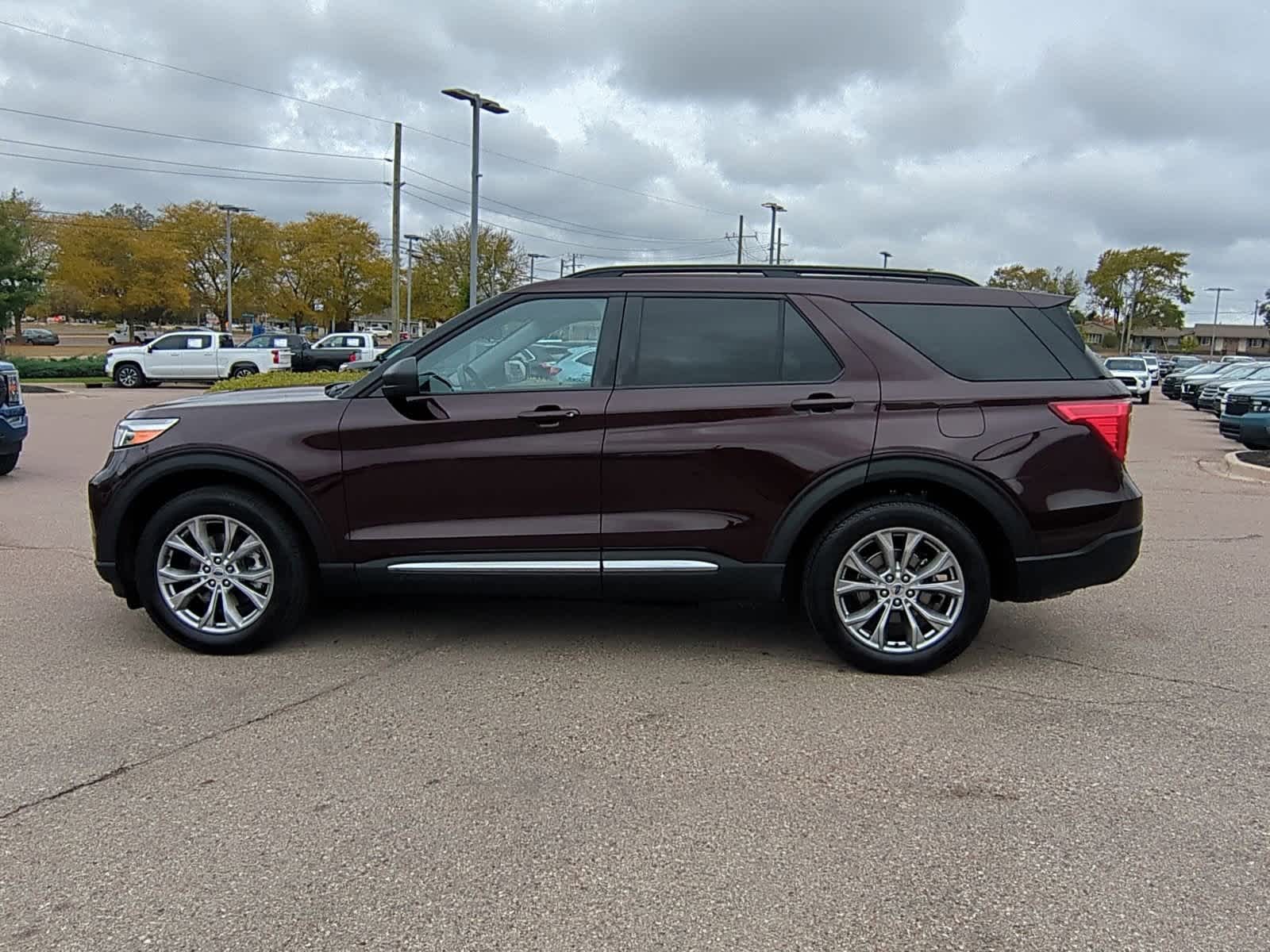 Thumbnail: 2022 Ford Explorer - 5