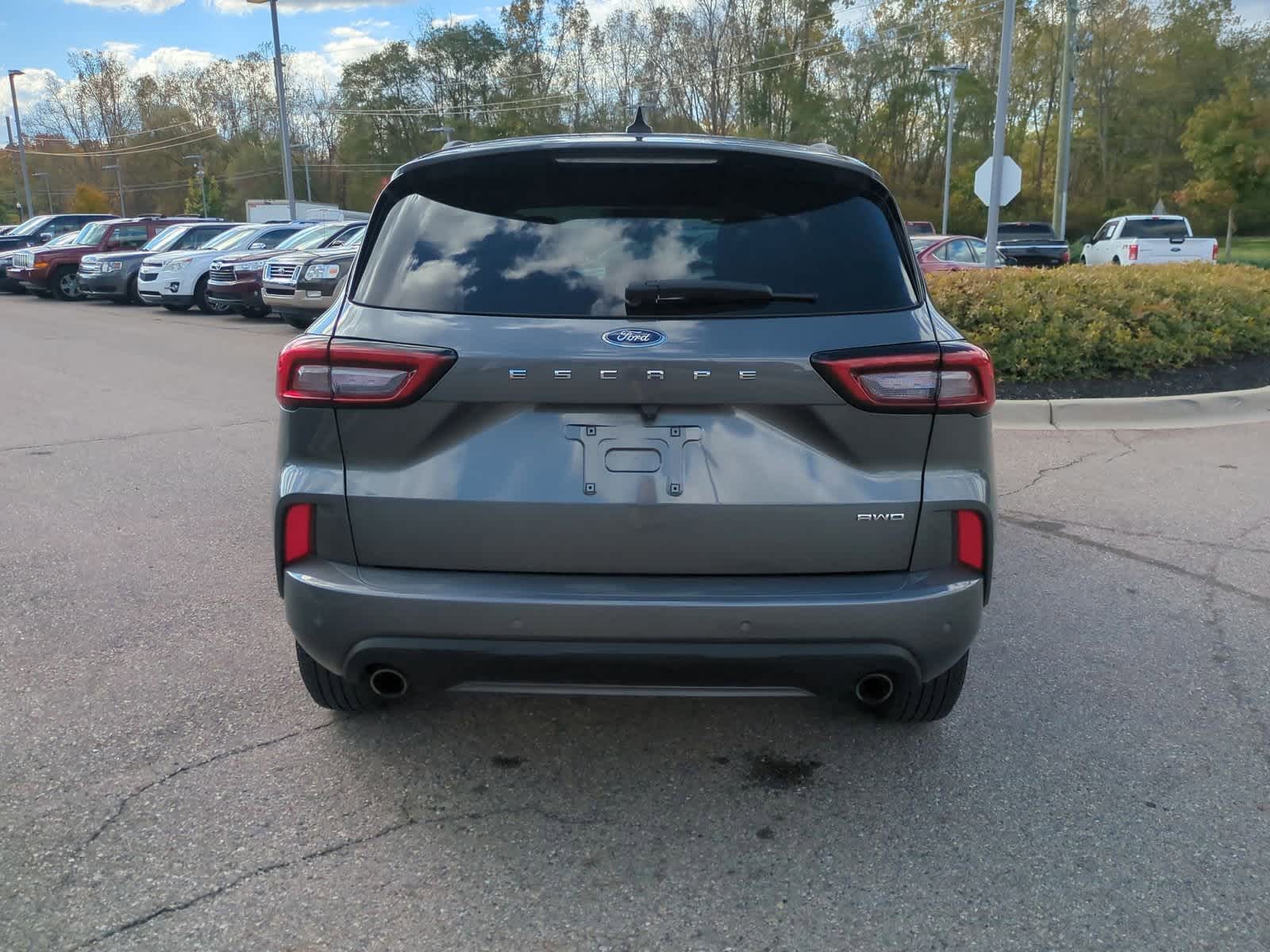 Thumbnail: 2024 Ford Escape - 7