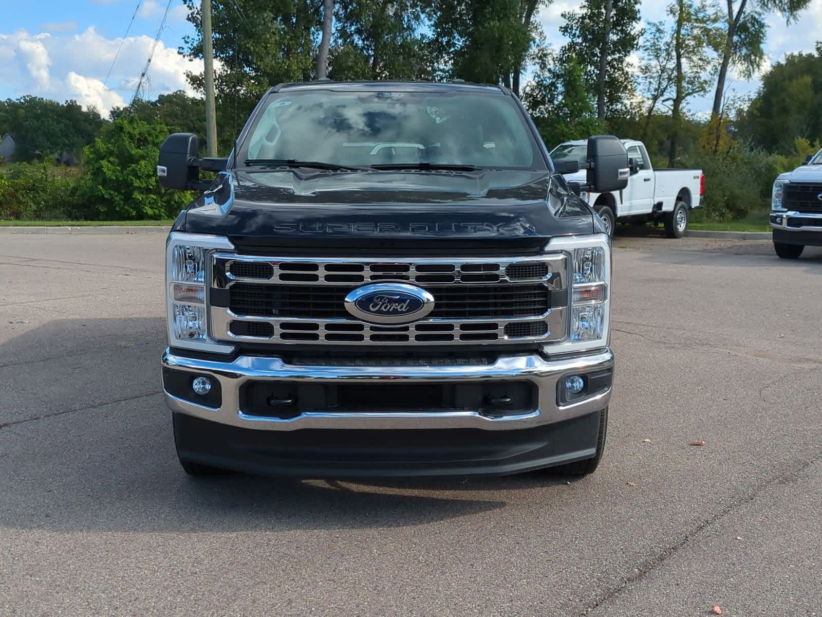 Thumbnail: 2025 Ford Econoline - 3