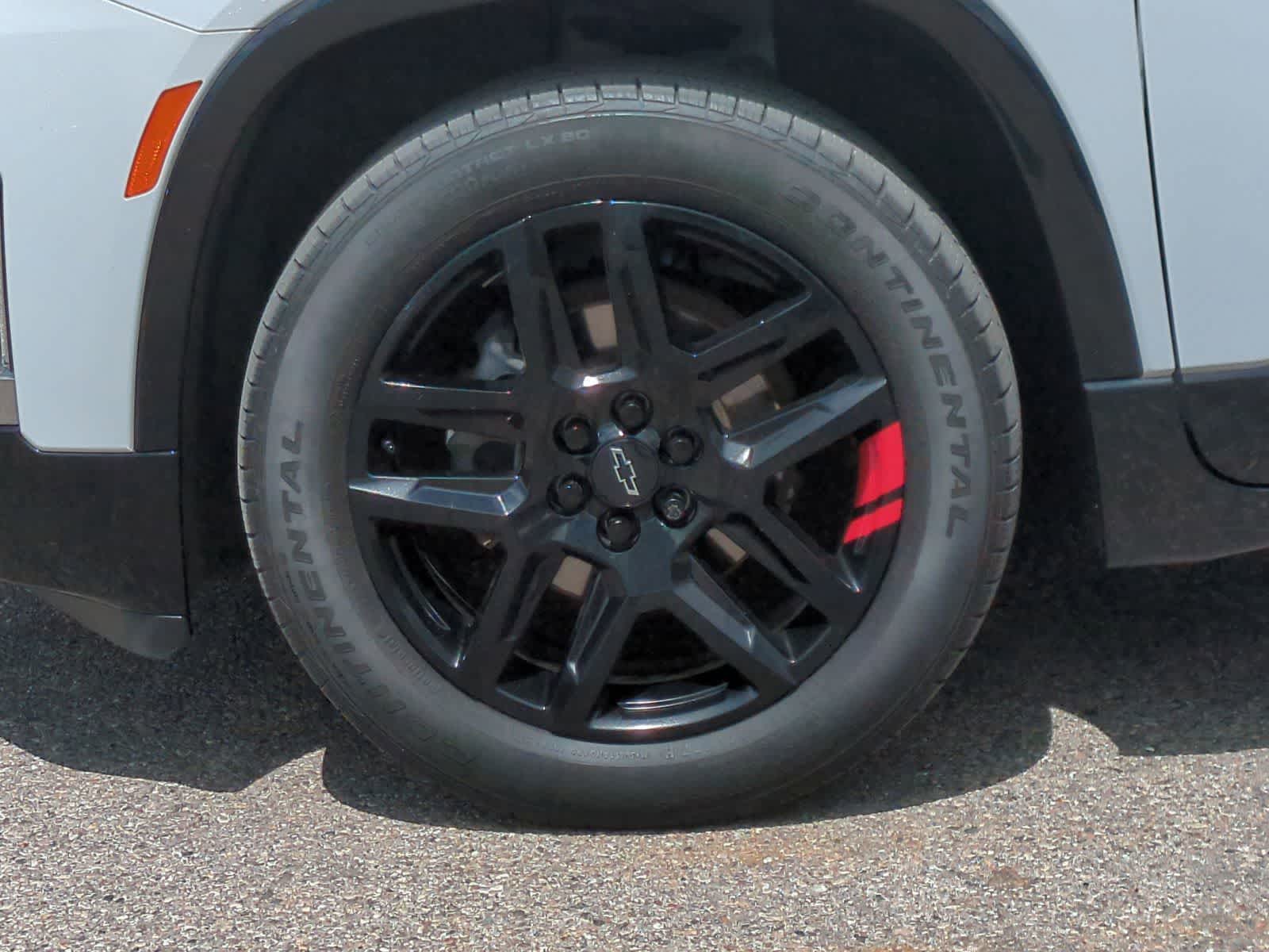 Thumbnail: 2023 Chevrolet Traverse - 14