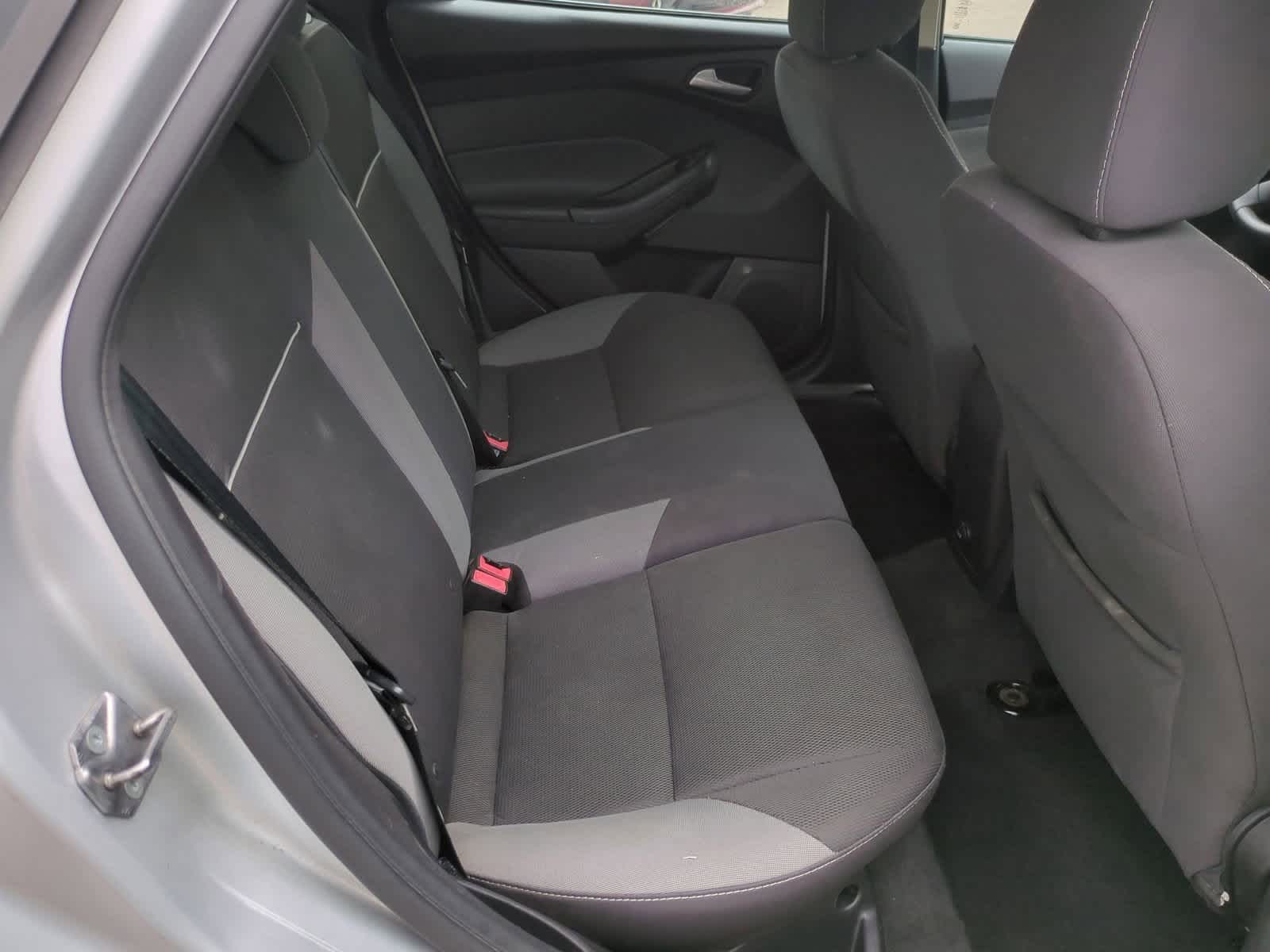 Thumbnail: 2013 Ford Focus - 18