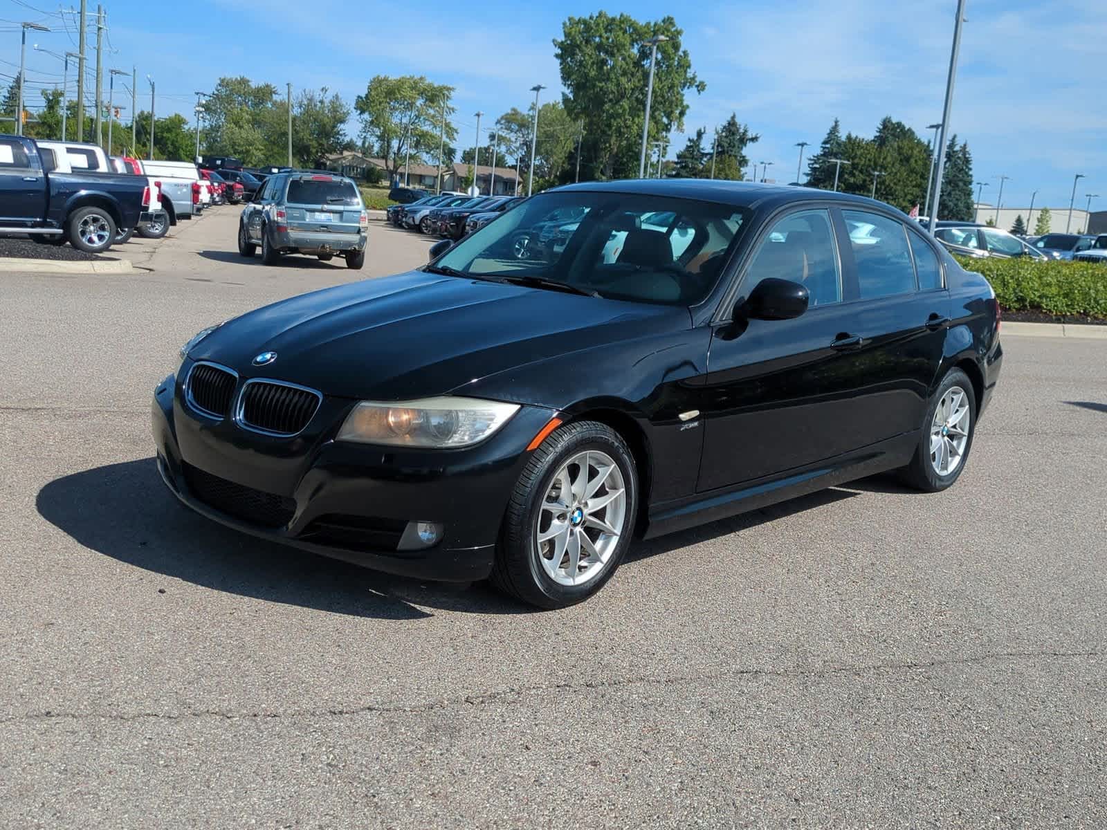 Thumbnail: 2010 BMW 3 Series - 4