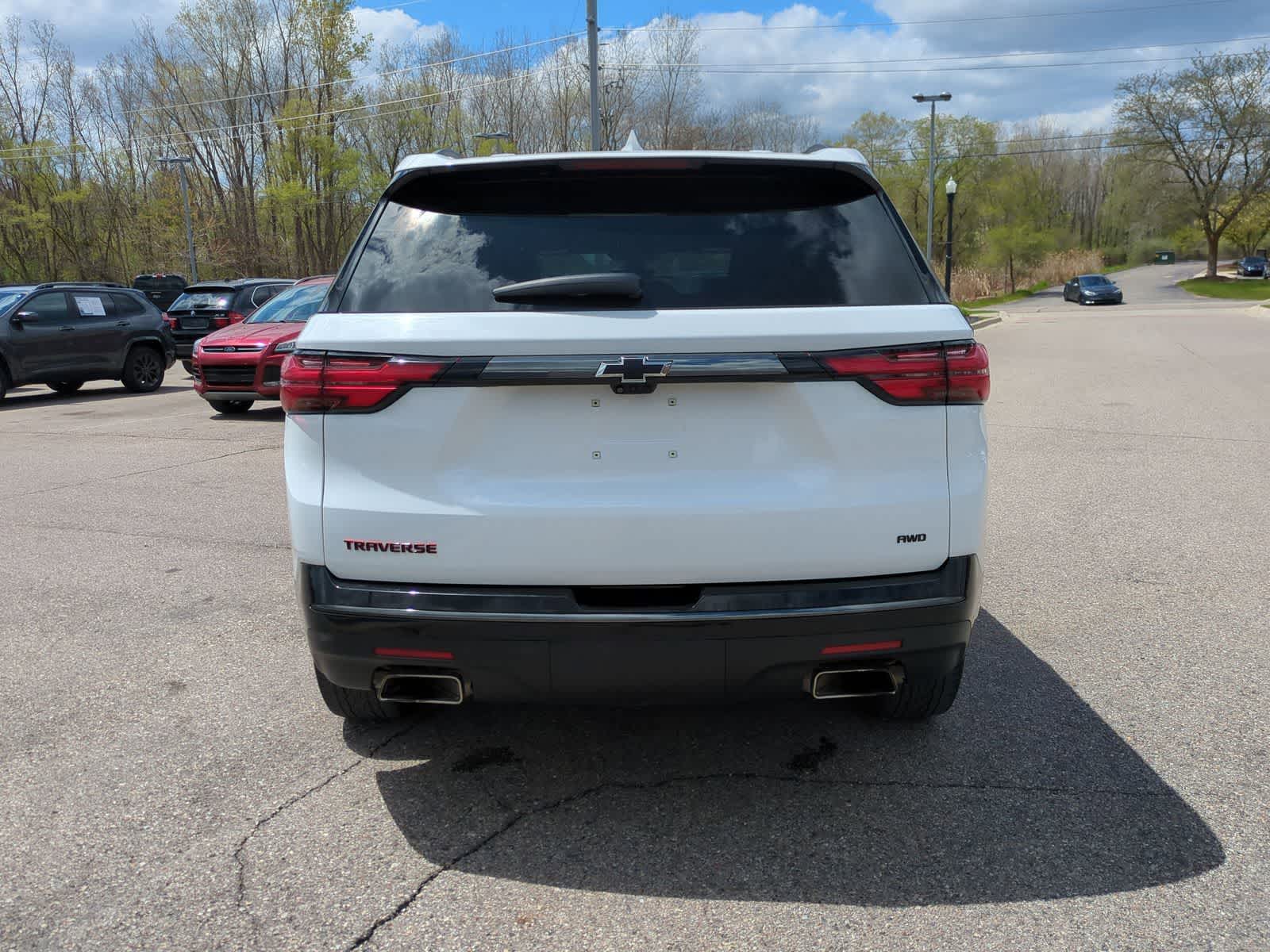Thumbnail: 2023 Chevrolet Traverse - 7