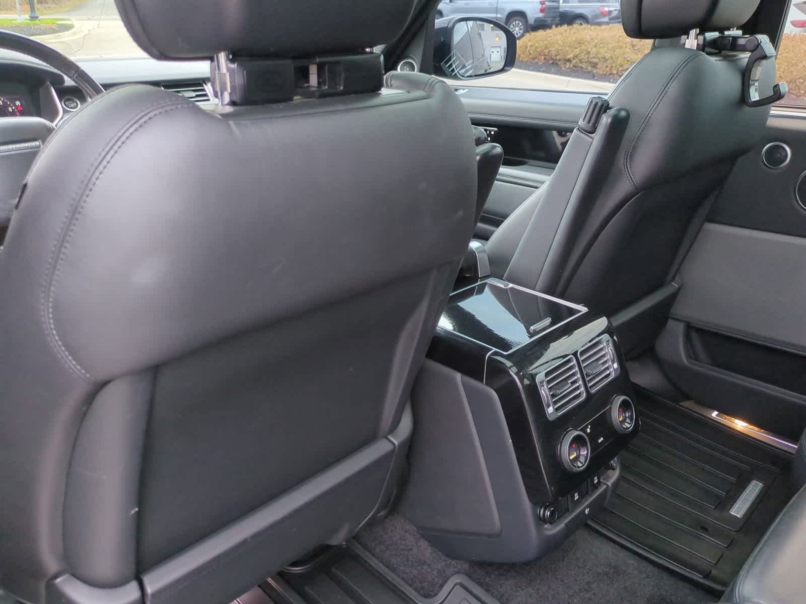 Thumbnail: 2018 Land Rover Range Rover - 18