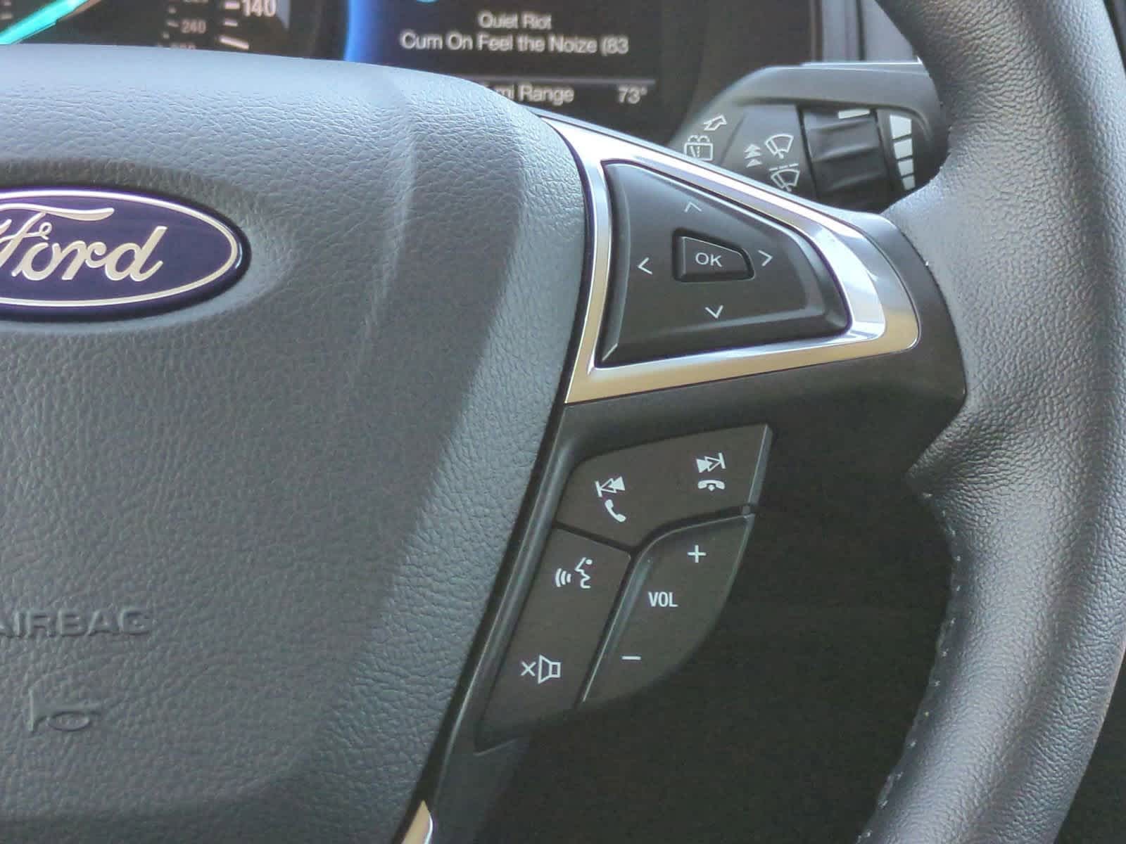 Thumbnail: 2024 Ford Edge - 24