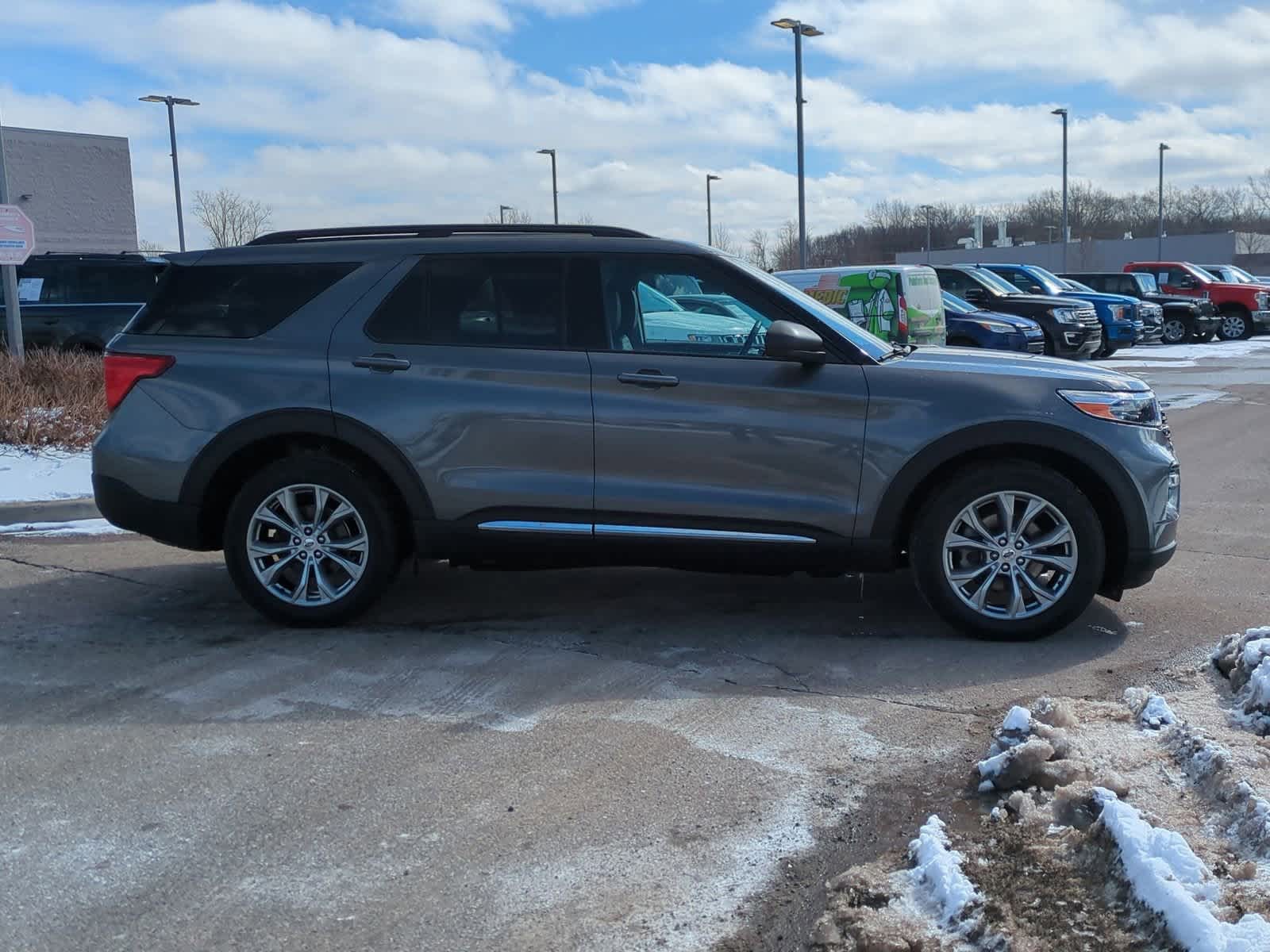 Thumbnail: 2023 Ford Explorer - 9