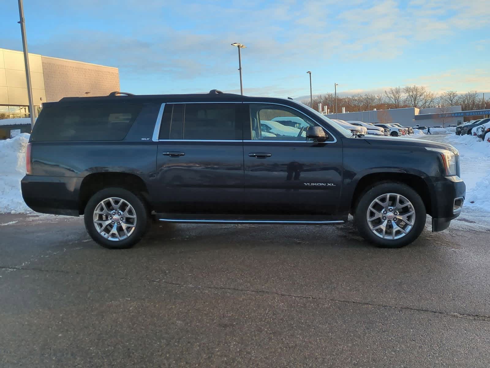 Thumbnail: 2020 GMC Yukon XL - 9