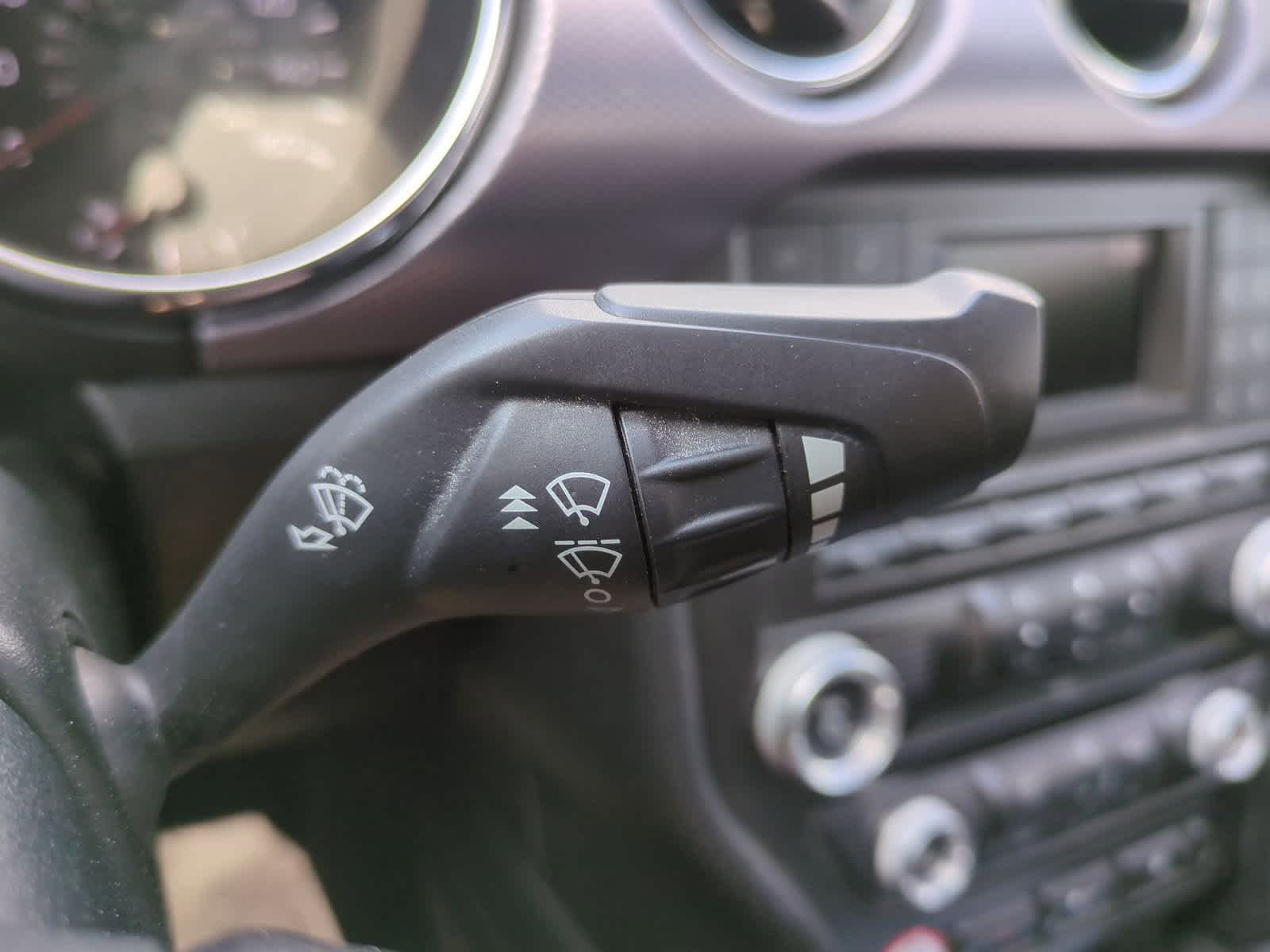 2015 Ford Mustang  23