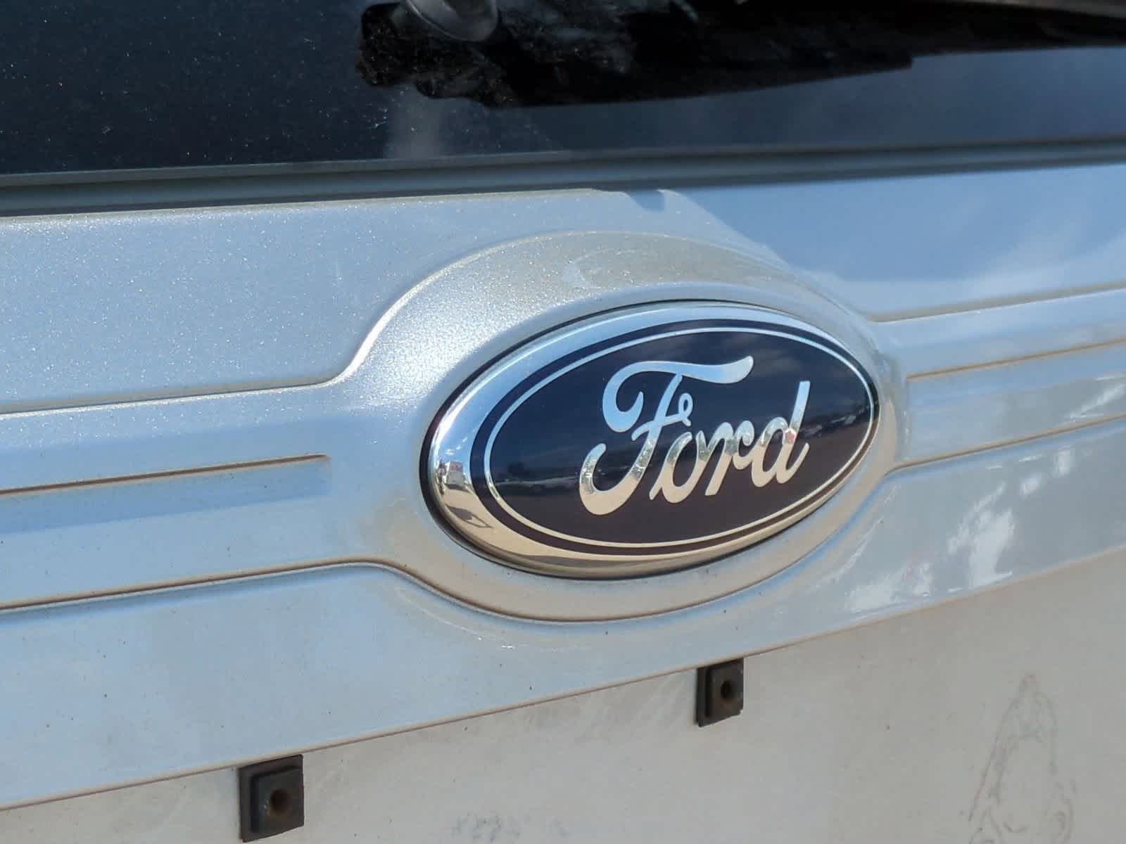 Thumbnail: 2013 Ford Edge - 12