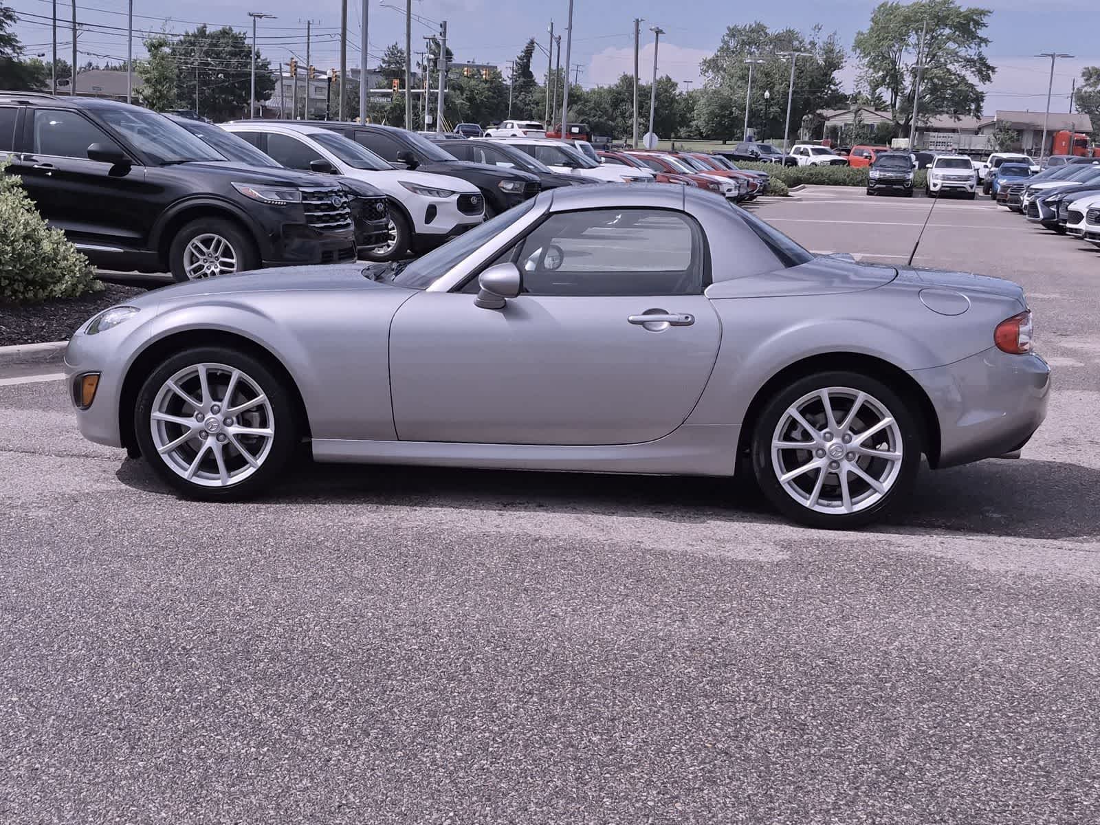 Thumbnail: 2010 Mazda MX-5 Miata - 5