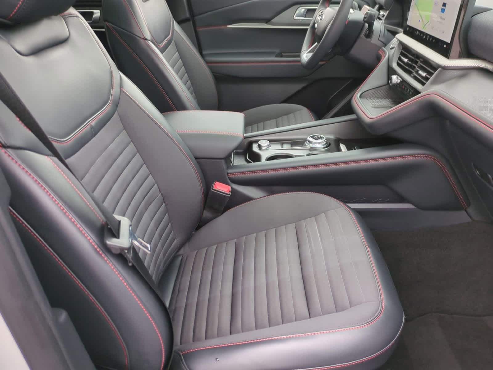 Thumbnail: 2025 Ford Explorer - 23