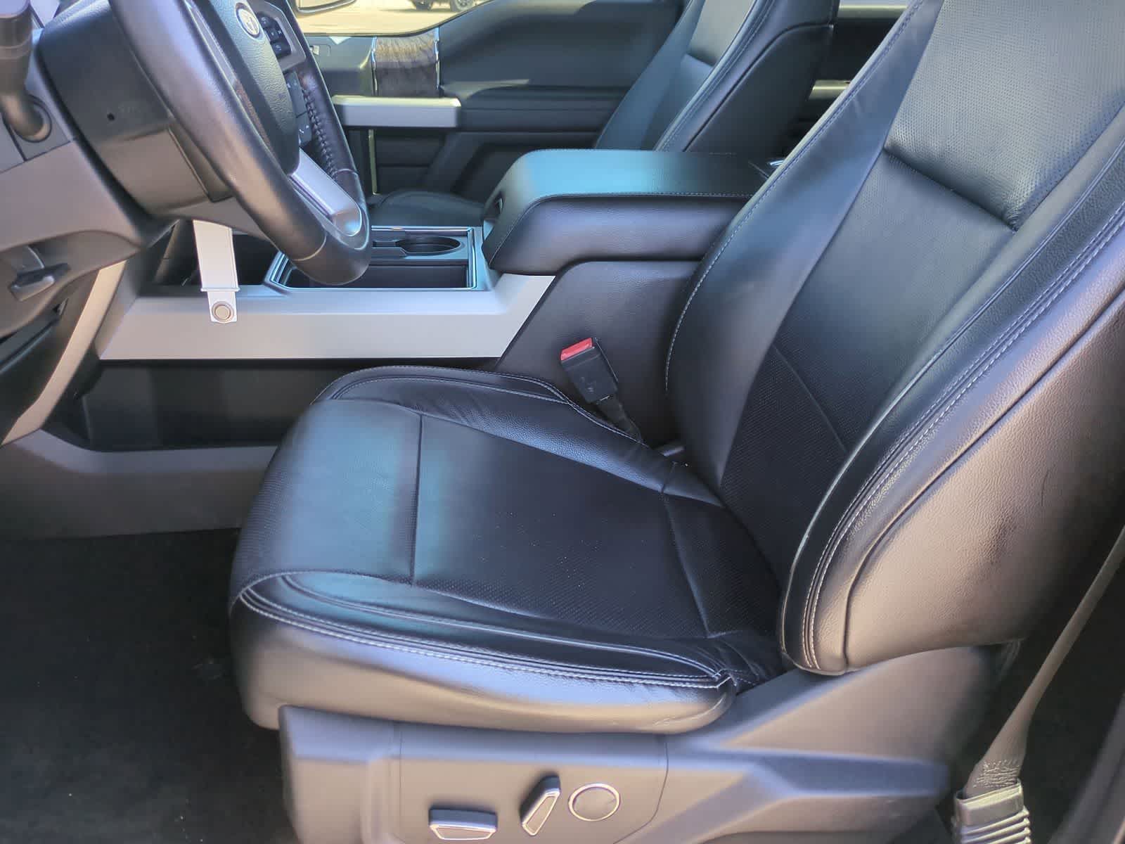 Thumbnail: 2018 Ford Econoline - 16