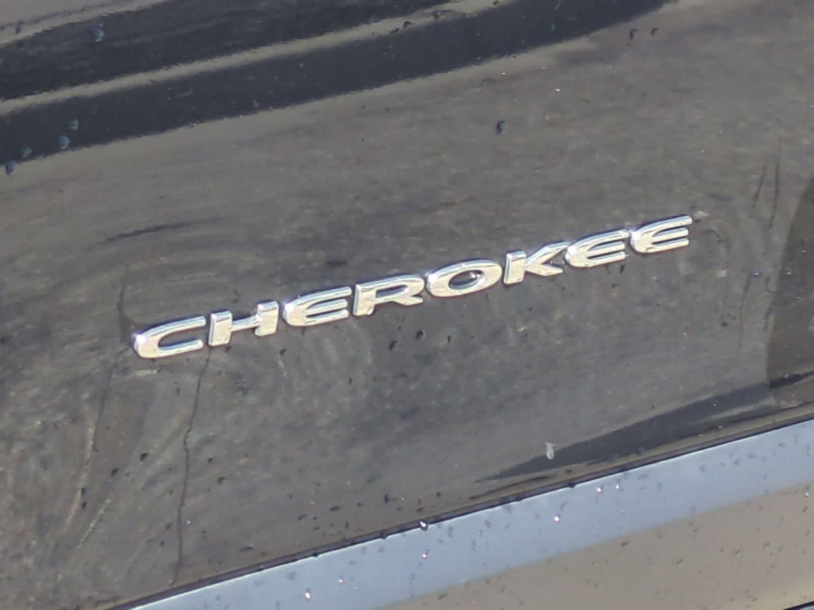 Thumbnail: 2016 Jeep Cherokee - 13
