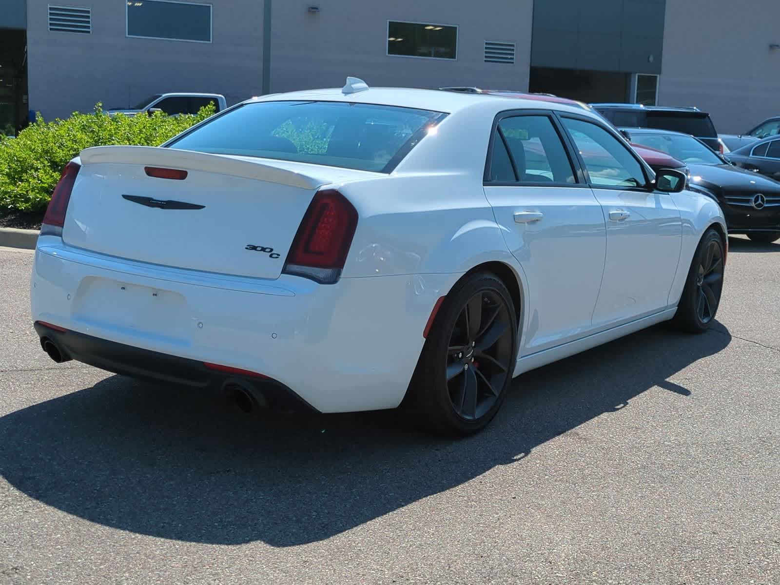 Thumbnail: 2023 Chrysler 300 - 8
