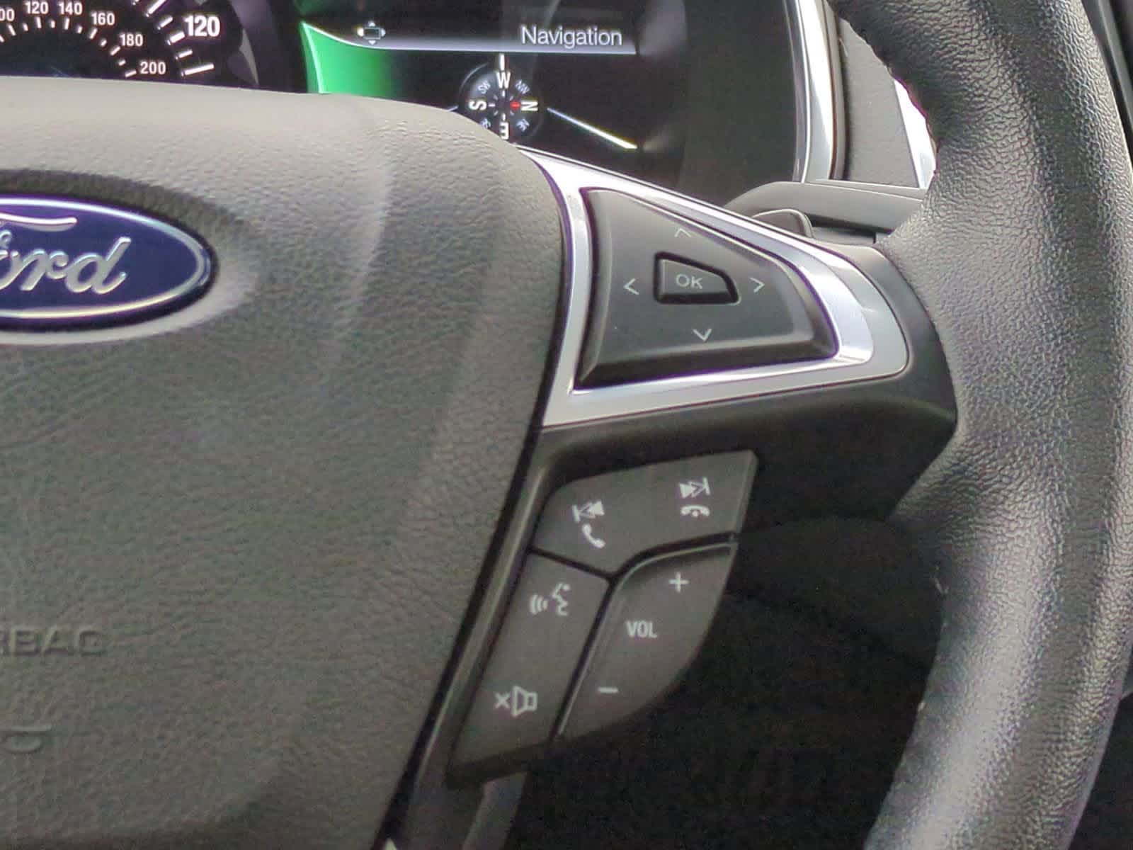 Thumbnail: 2018 Ford Edge - 26