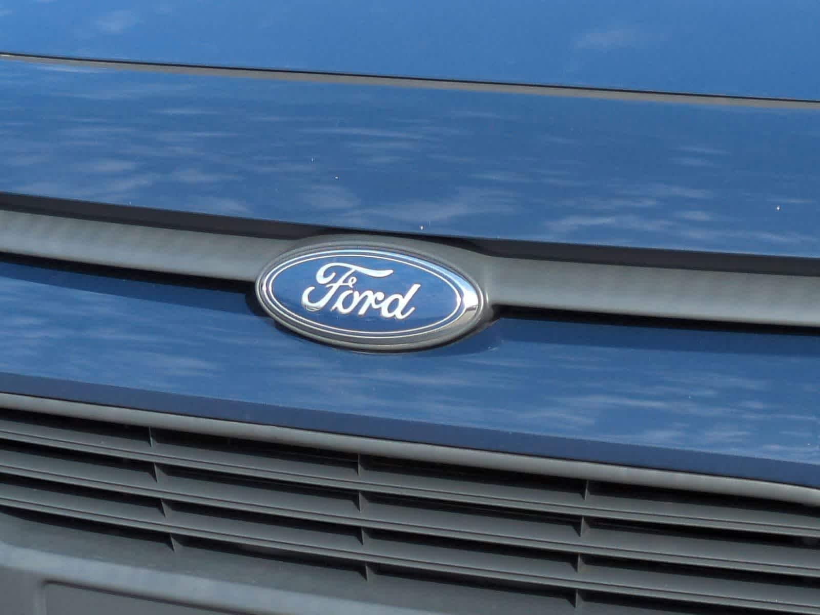 Thumbnail: 2018 Ford Transit Series - 12