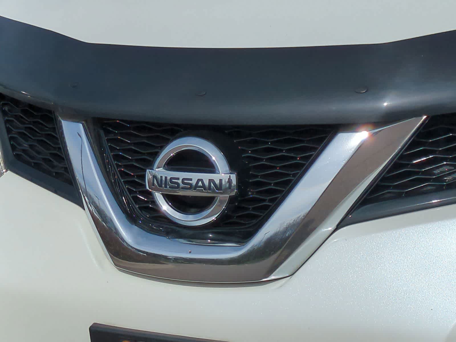 Thumbnail: 2015 Nissan Rogue - 12