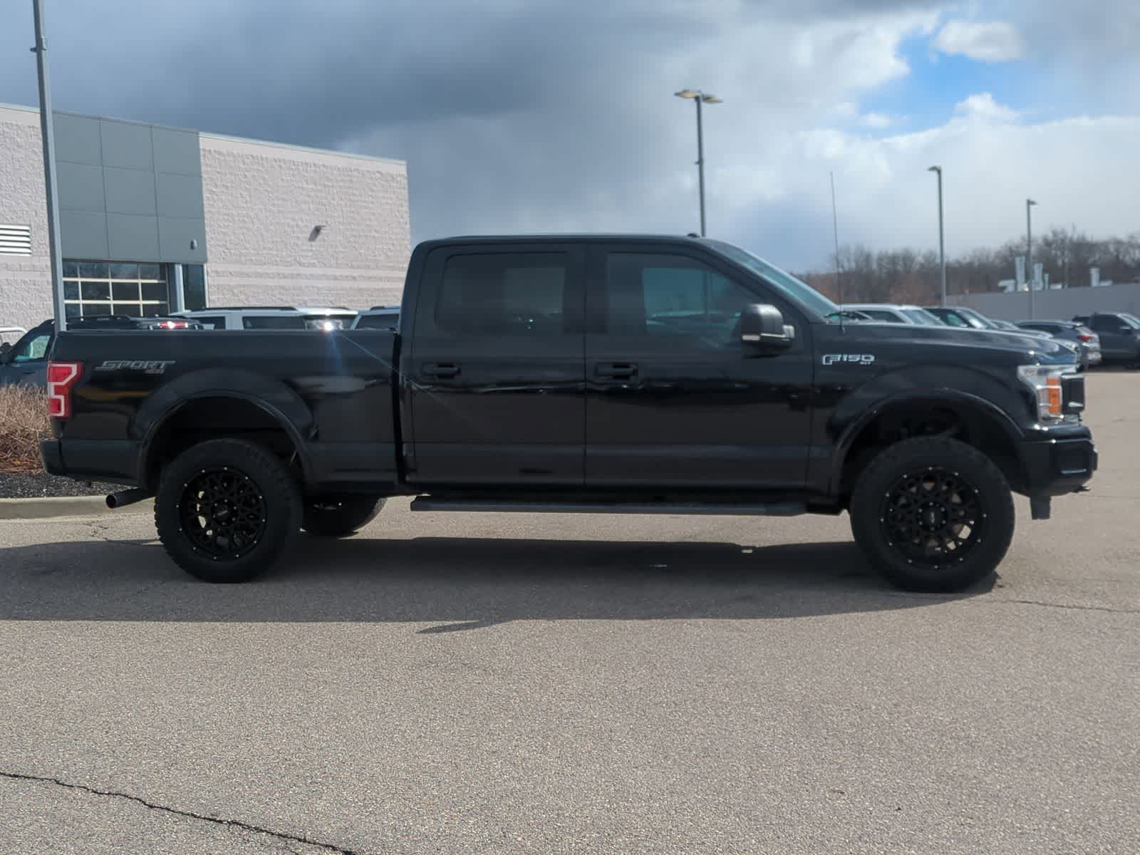 Thumbnail: 2018 Ford F-150 - 9