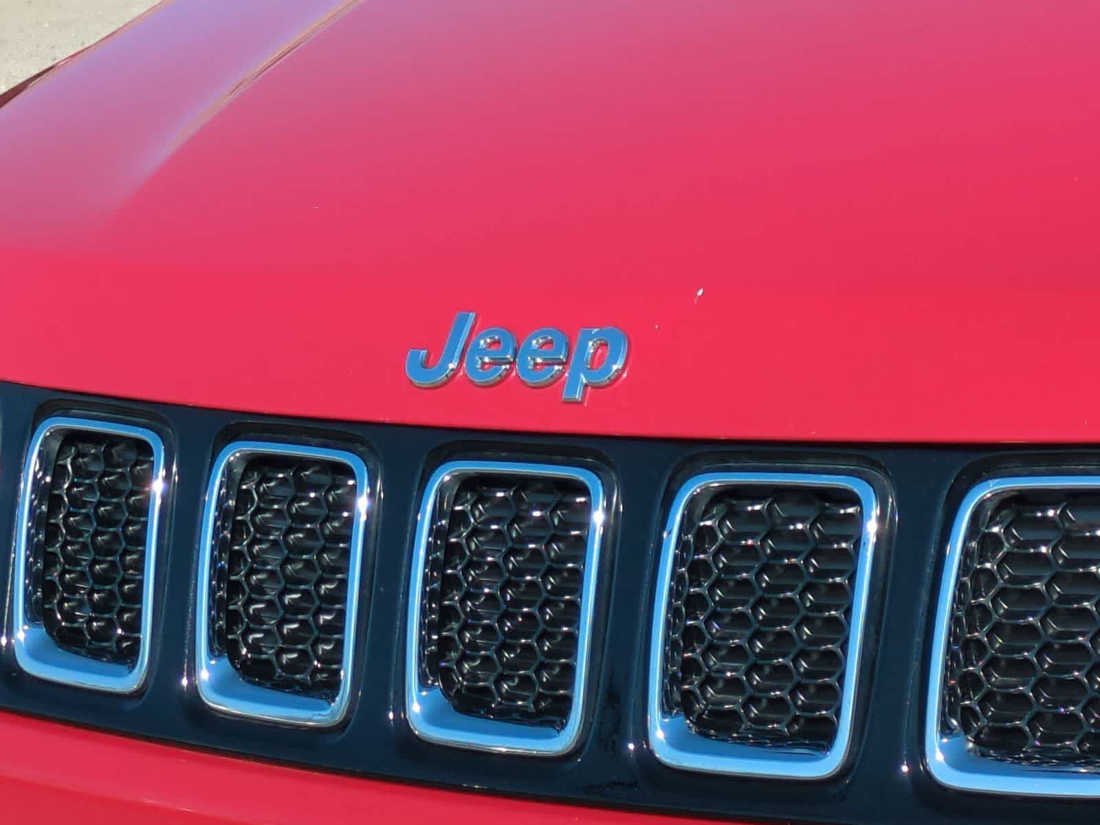 Thumbnail: 2020 Jeep Compass - 12