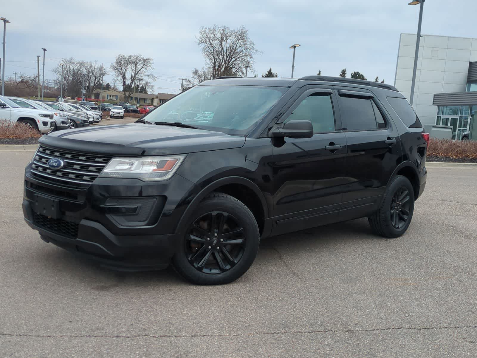2017 Ford Explorer Base -
                  Waterford, MI
