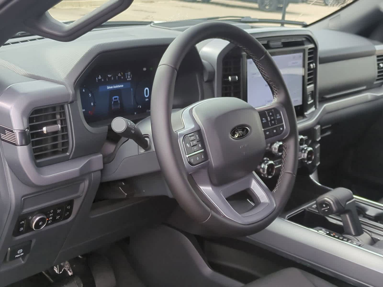2025 Ford F-150 XLT 10