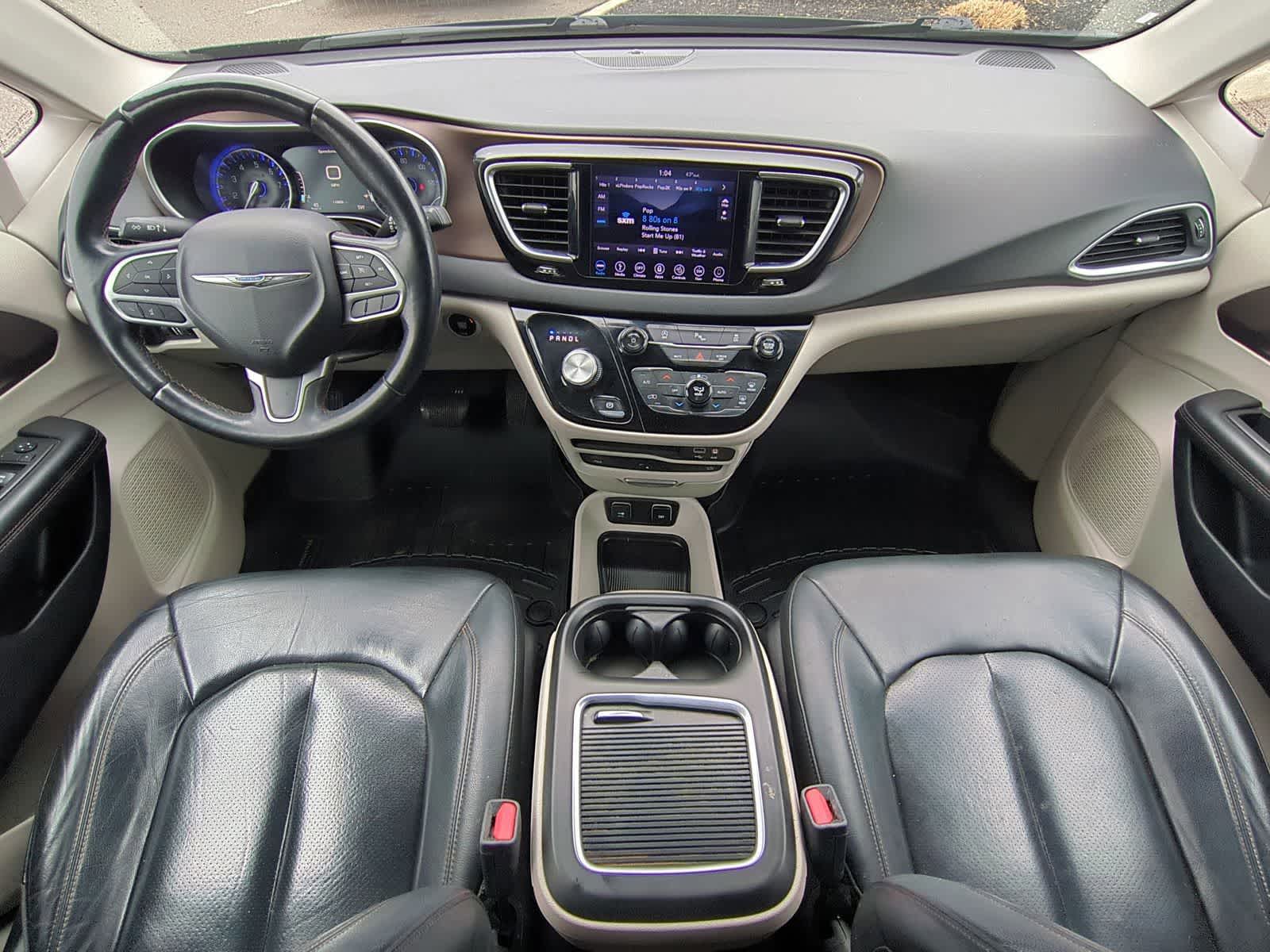 Thumbnail: 2018 Chrysler Pacifica - 11