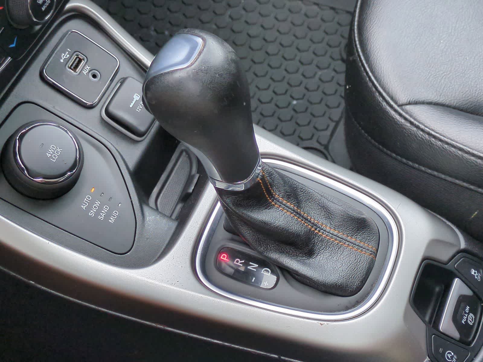 Thumbnail: 2021 Jeep Compass - 32