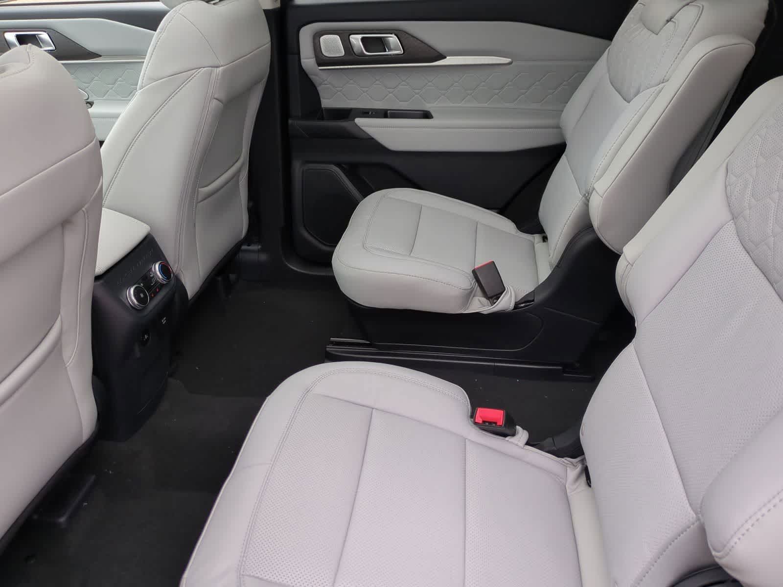 Thumbnail: 2026 Ford Explorer - 20