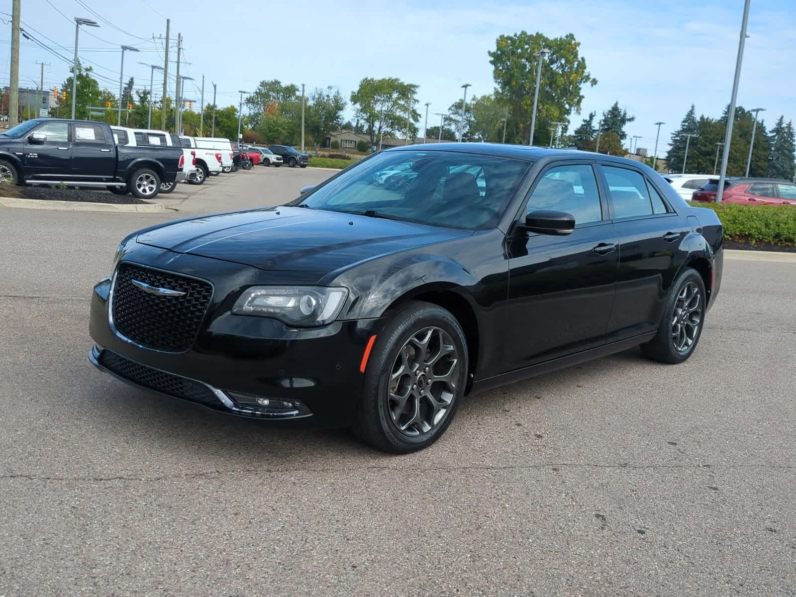 Thumbnail: 2018 Chrysler 300 - 4
