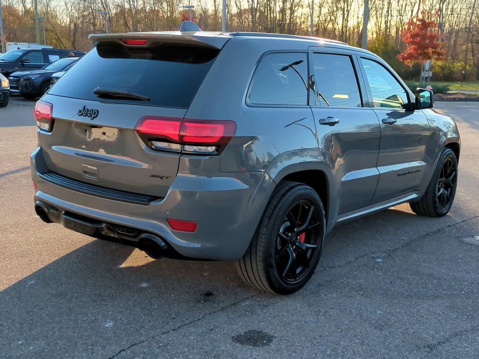 Thumbnail: 2019 Jeep Grand Cherokee - 8