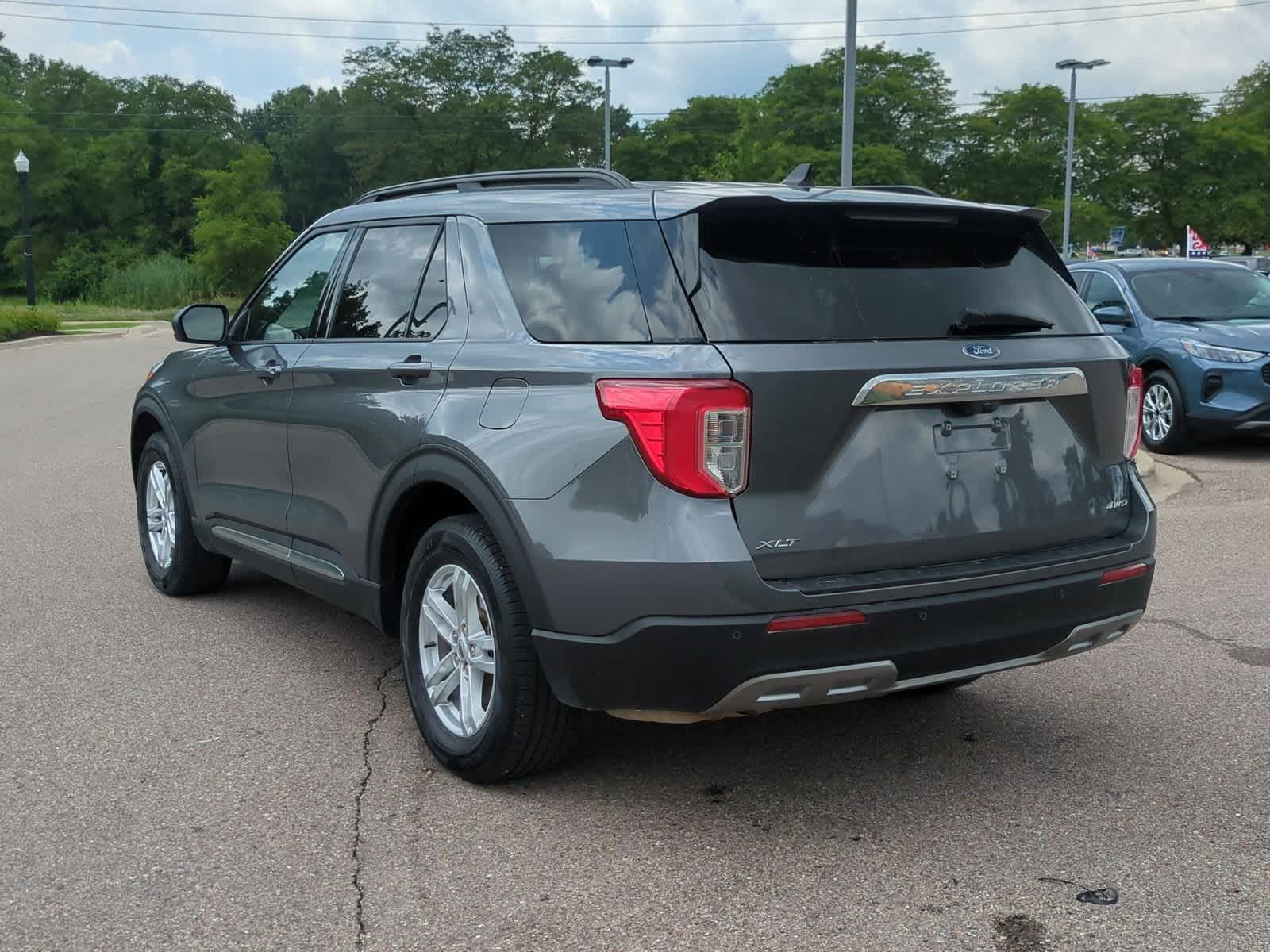 Thumbnail: 2022 Ford Explorer - 6