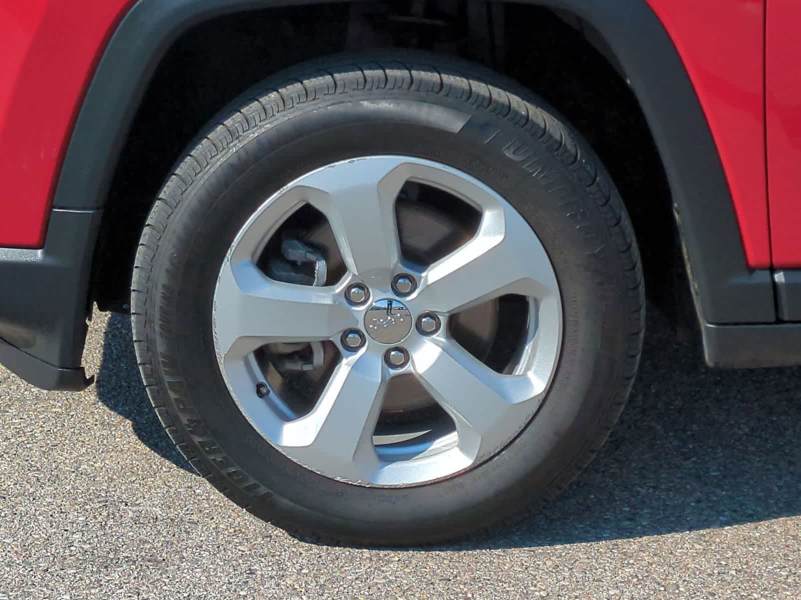 Thumbnail: 2020 Jeep Compass - 14