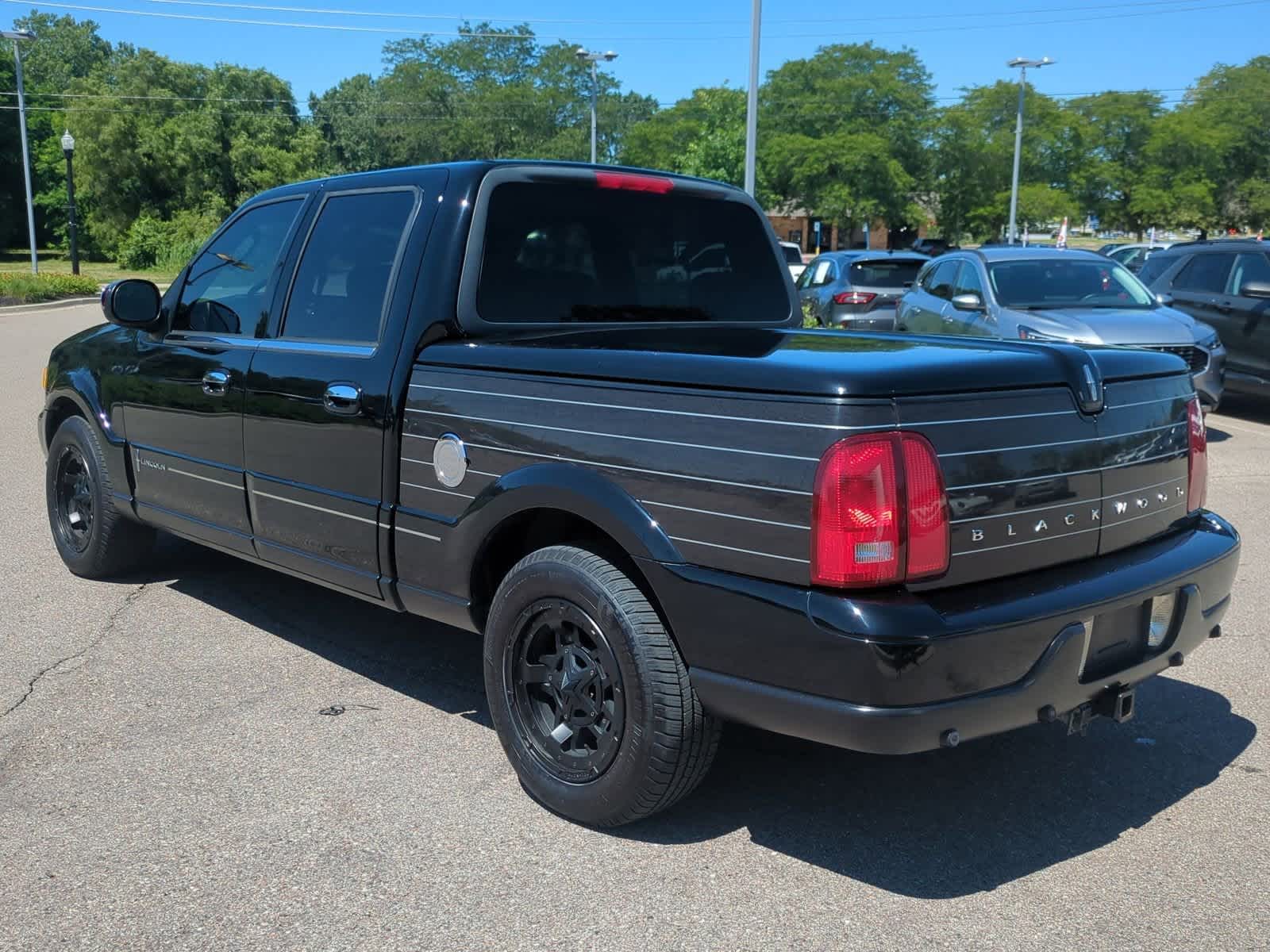 Thumbnail: 2002 Lincoln Blackwood - 6