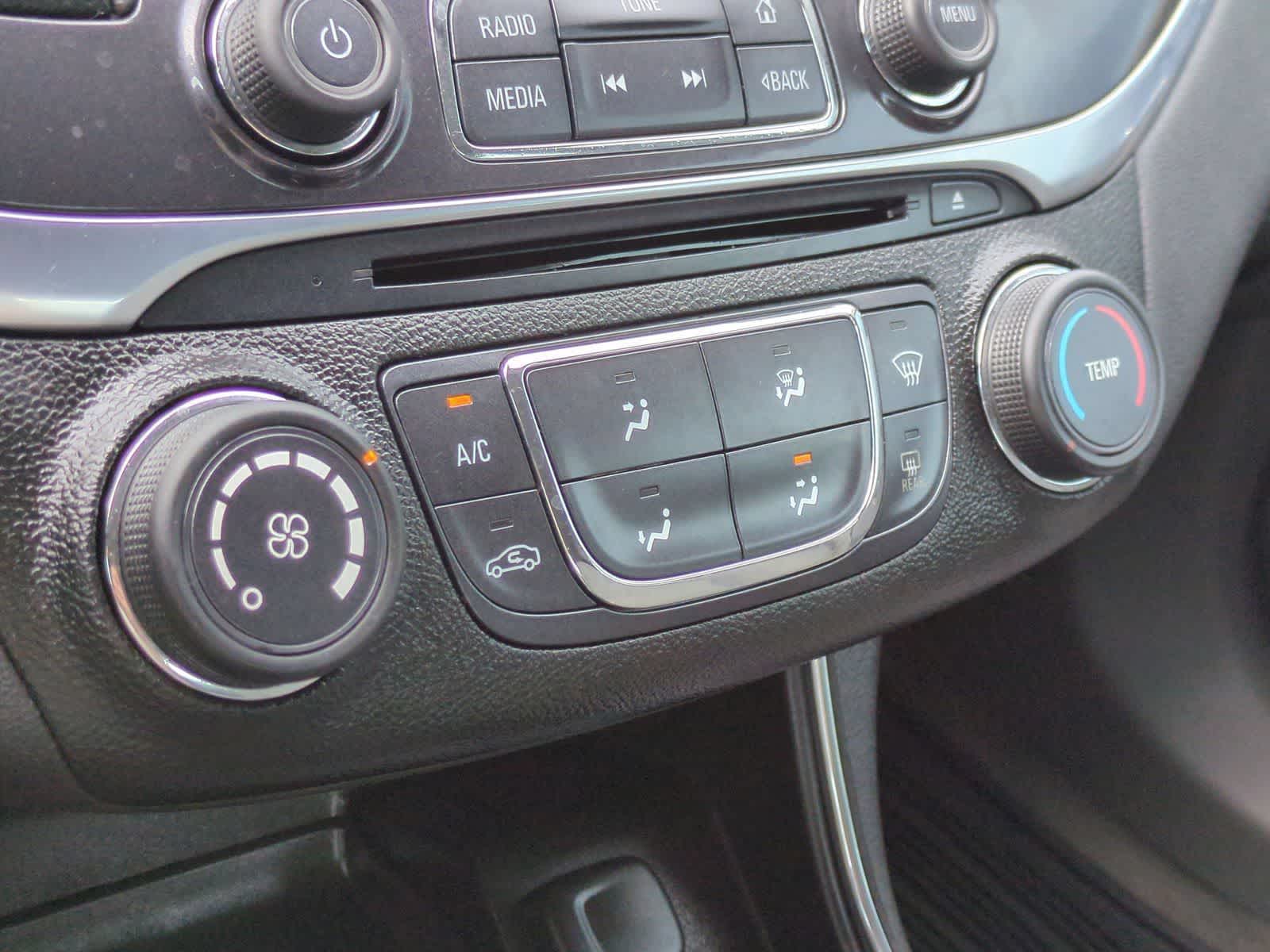 Thumbnail: 2014 Chevrolet Impala - 29