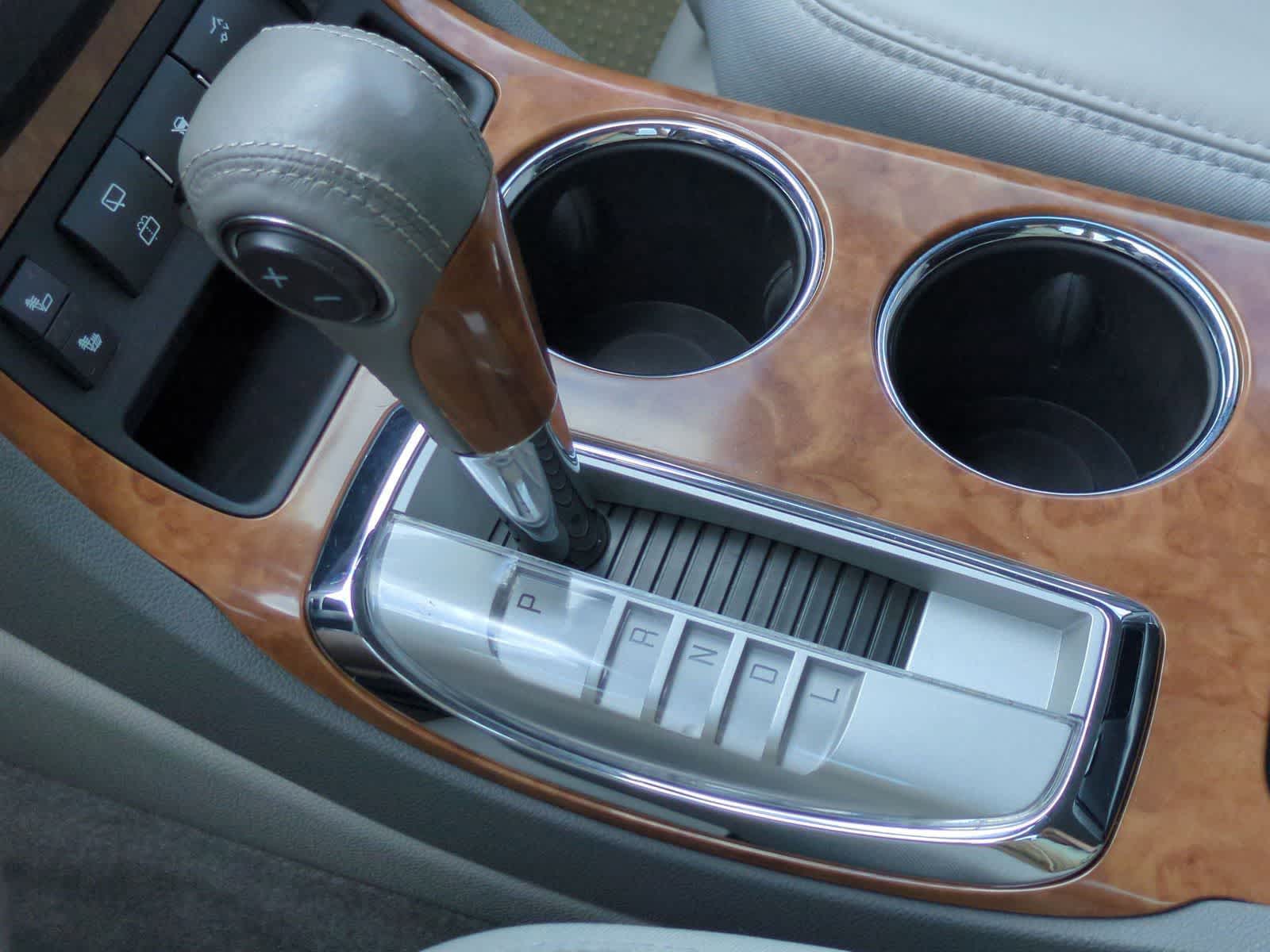 Thumbnail: 2011 Buick Enclave - 32